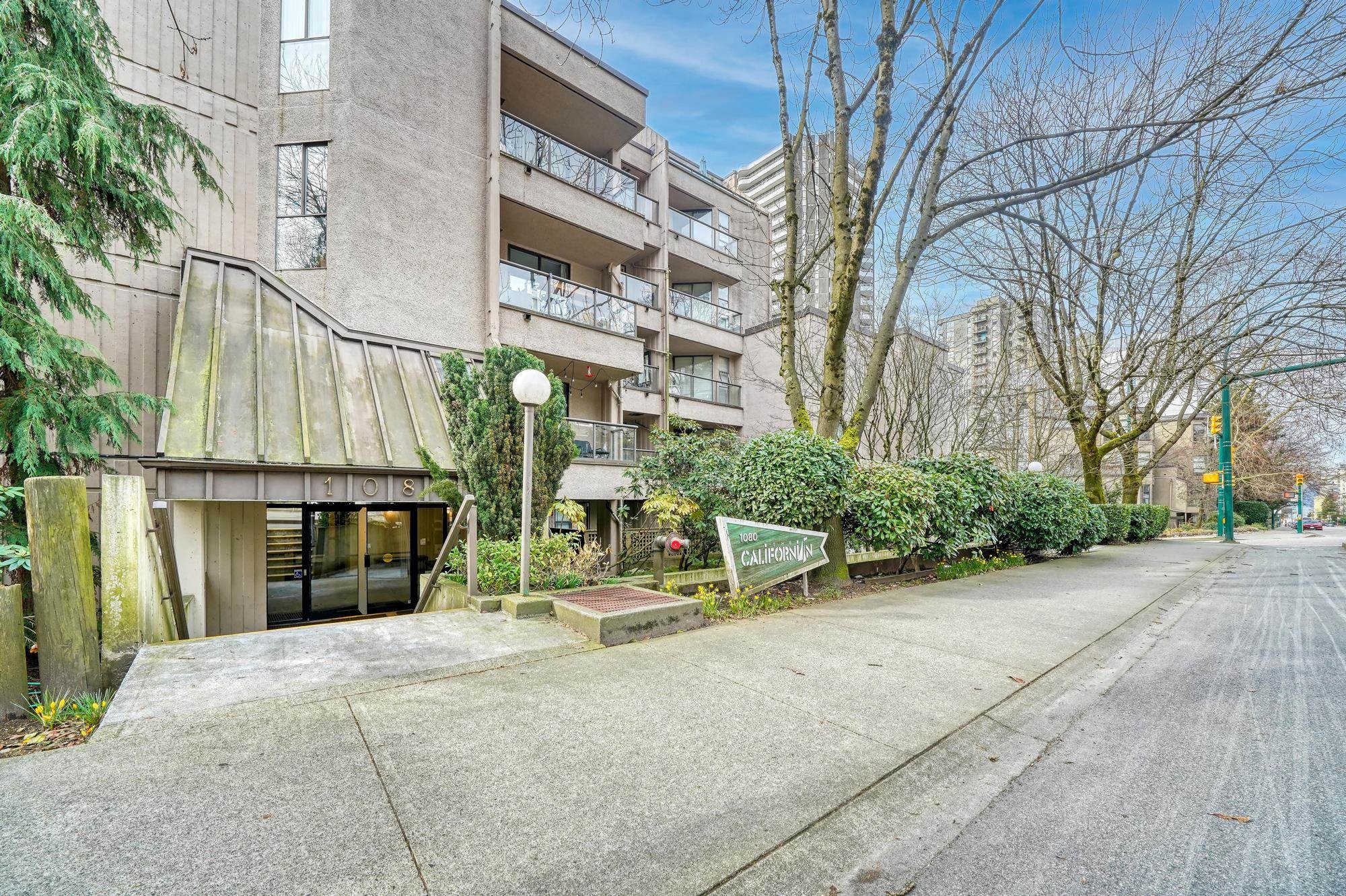 1080 PACIFIC, Vancouver, British Columbia V6E 4C2, 1 Bedroom Bedrooms, ,1 BathroomBathrooms,Residential Attached,For Sale,PACIFIC,R2871964