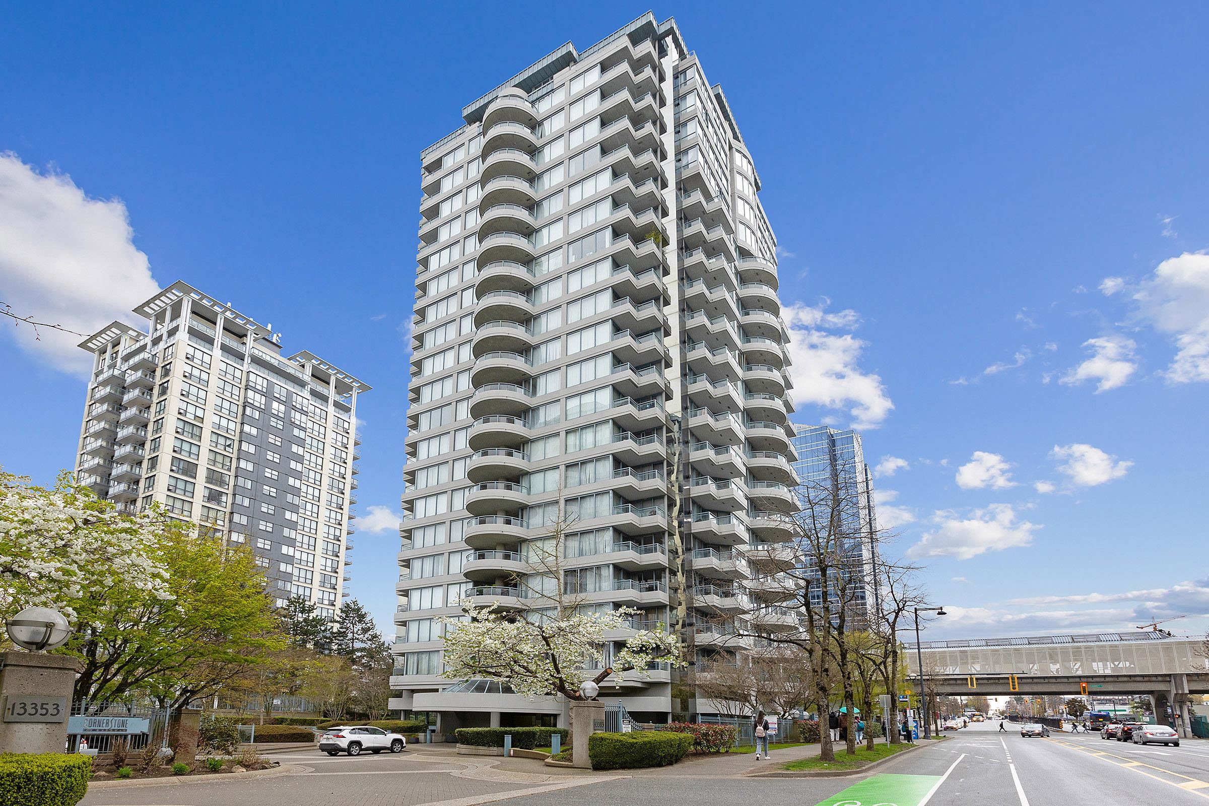 1005-13383 108 AVENUE, Surrey, British Columbia V3T 5T6, 1 Bedroom Bedrooms, ,2 BathroomsBathrooms,Residential Attached,For Sale,R2872034