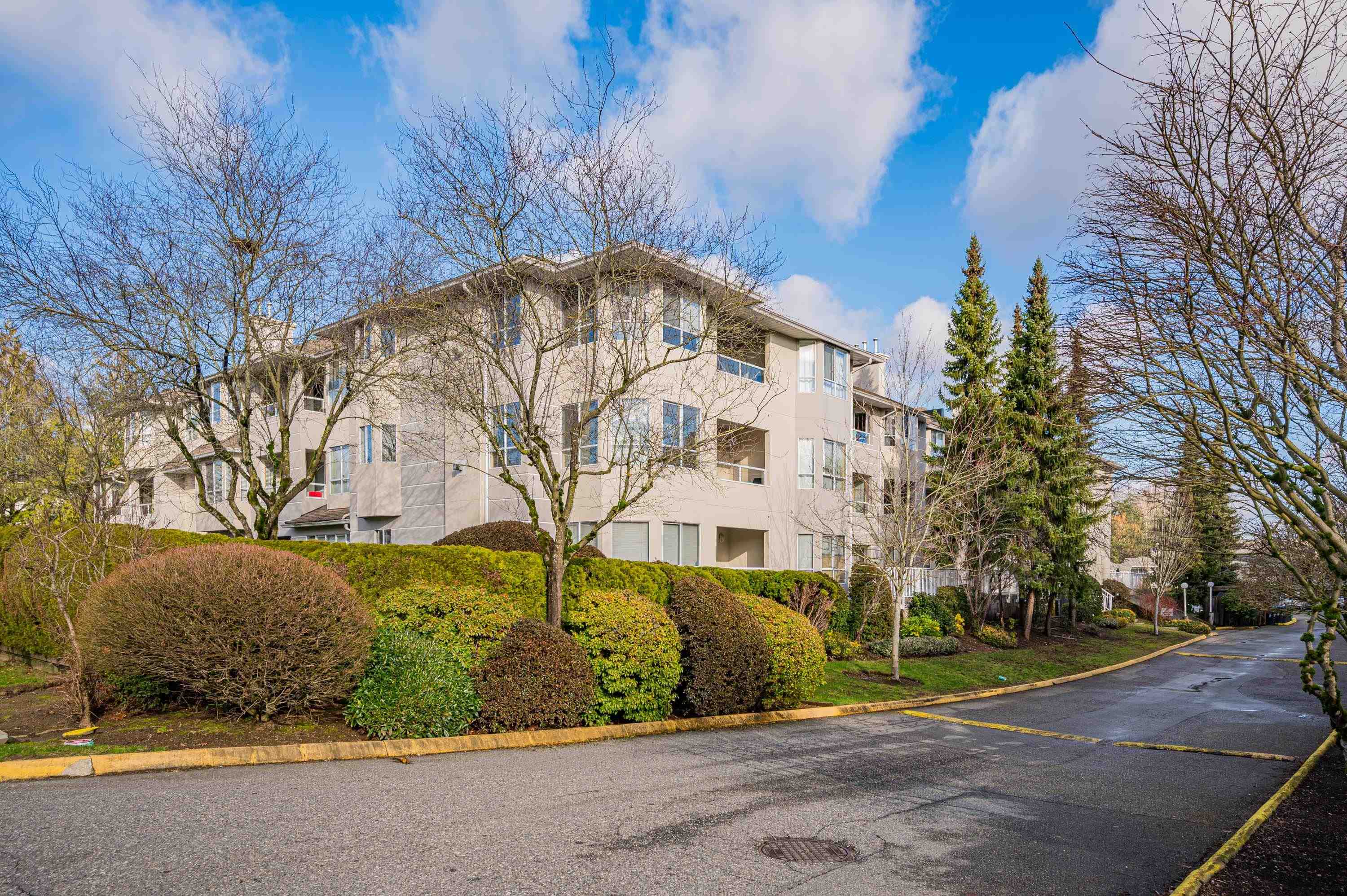 102-6440 197 STREET, Langley, British Columbia, 2 Bedrooms Bedrooms, ,2 BathroomsBathrooms,Residential Attached,For Sale,R2872059