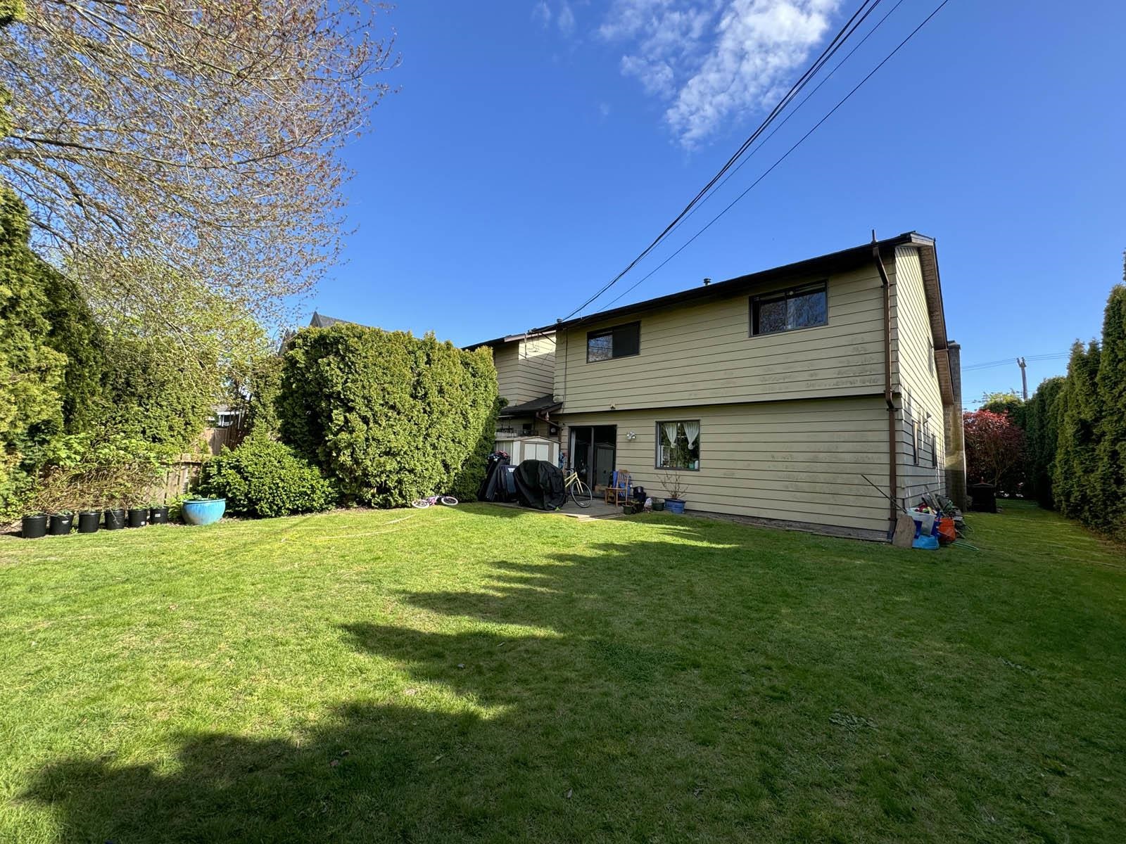 5011 FRANCIS ROAD, Richmond, British Columbia 1/2 Duplex, 3 Bedrooms, 3 Bathrooms, Residential Attached,For Sale, MLS-R2872088, Richmond Condo for Sale