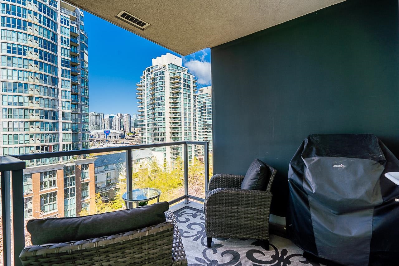 1005-189 NATIONAL AVENUE, Vancouver, British Columbia, 2 Bedrooms Bedrooms, ,2 BathroomsBathrooms,Residential Attached,For Sale,R2872222