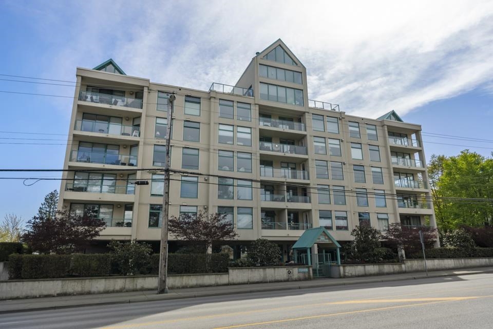 504-15466 NORTH BLUFF ROAD, Surrey, British Columbia, 2 Bedrooms Bedrooms, ,2 BathroomsBathrooms,Residential Attached,For Sale,R2872257