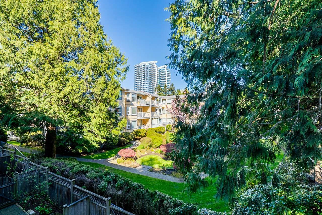 5-1450 VIDAL STREET, White Rock, British Columbia, 3 Bedrooms Bedrooms, ,3 BathroomsBathrooms,Residential Attached,For Sale,R2872262