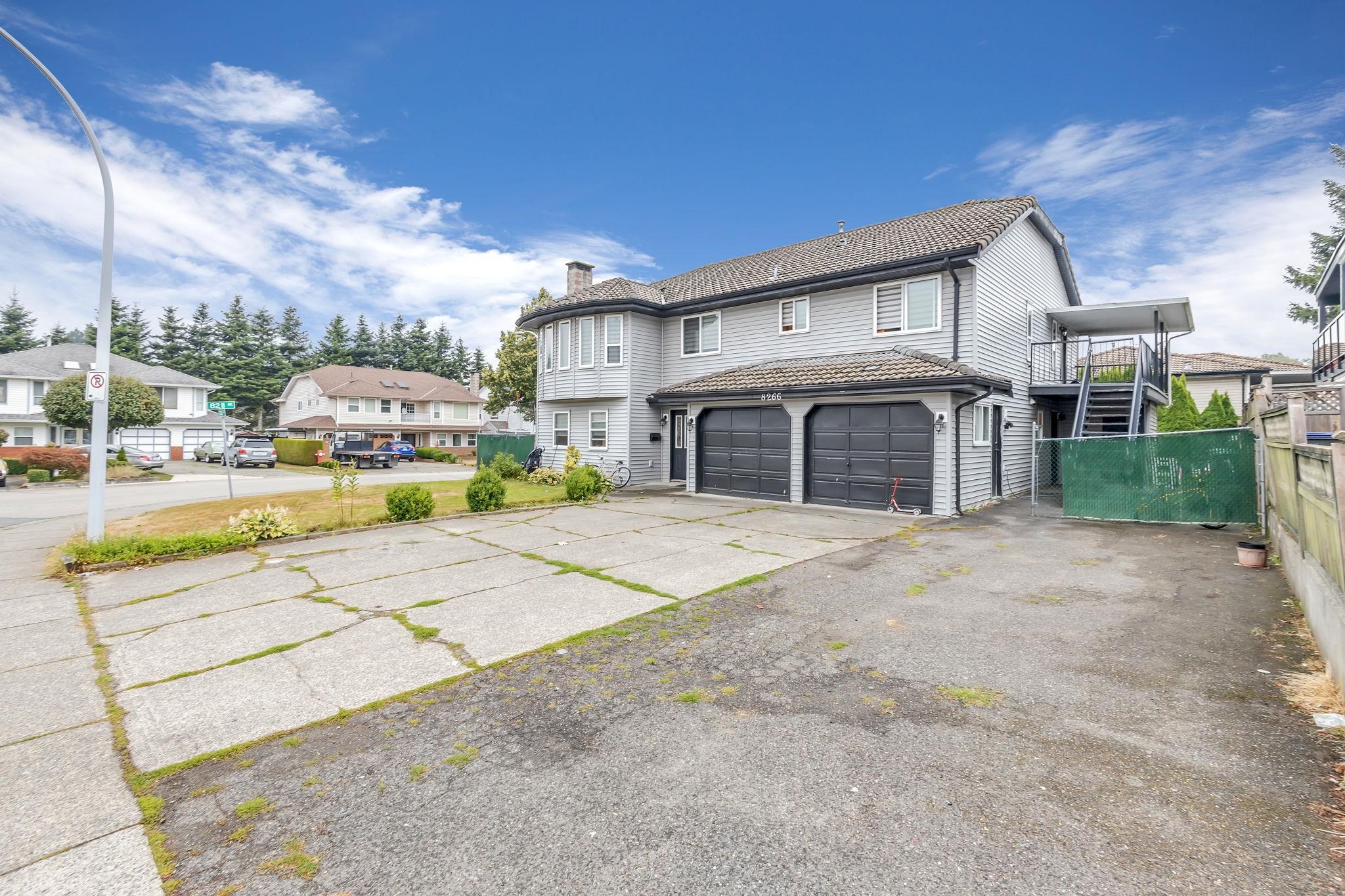 8266 132A, British Columbia V3W 8Y6, 7 Bedrooms Bedrooms, ,4 BathroomsBathrooms,Residential Detached,For Sale,132A,R2872271