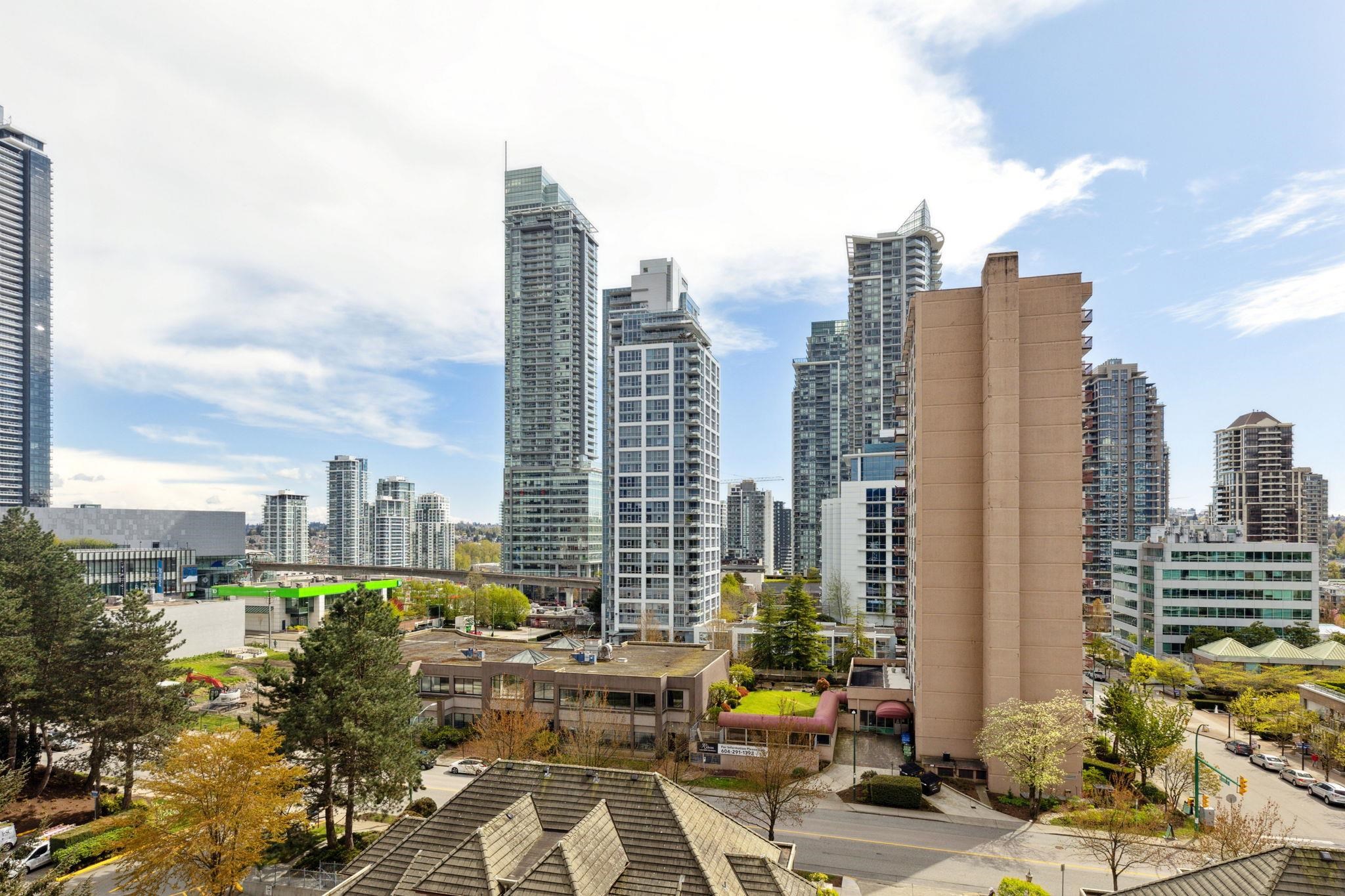 803-4425 HALIFAX STREET, Burnaby, British Columbia, 2 Bedrooms Bedrooms, ,2 BathroomsBathrooms,Residential Attached,For Sale,R2872282