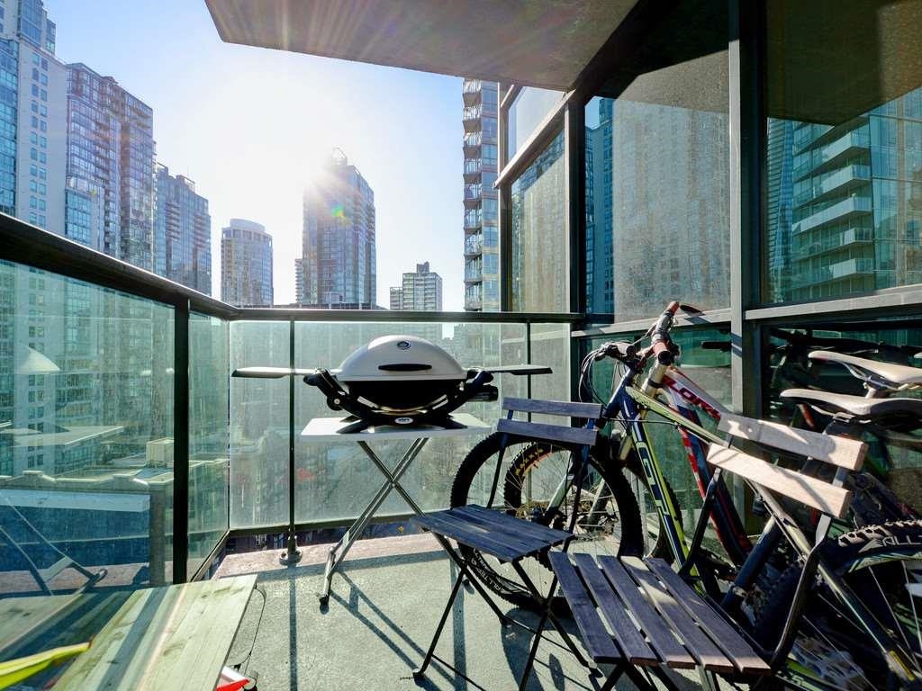 1506-555 JERVIS STREET, Vancouver, British Columbia V6E 4N1, 1 Bedroom Bedrooms, ,1 BathroomBathrooms,Residential Attached,For Sale,R2872297