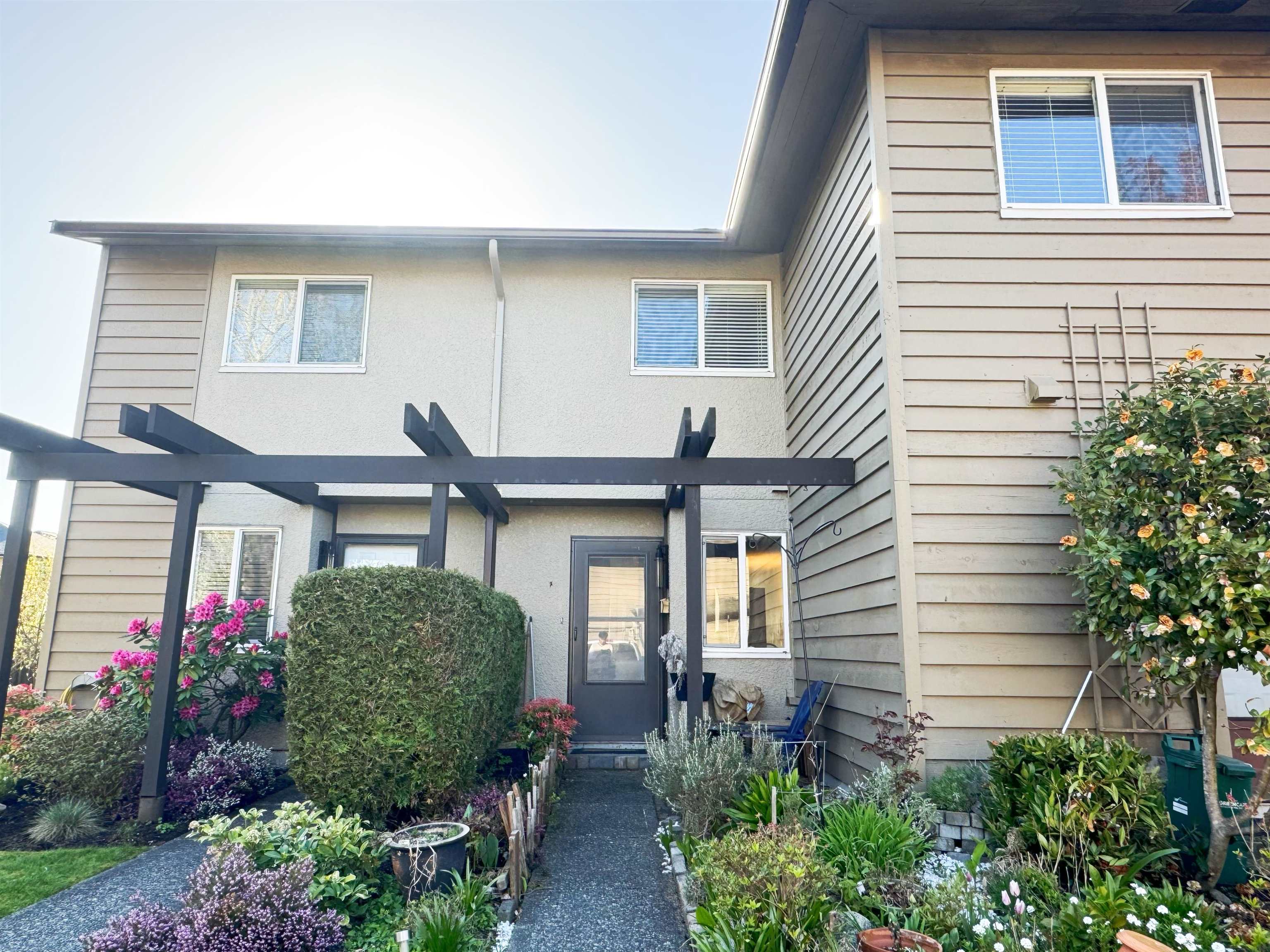 10-11160 KINGSGROVE AVENUE, Richmond, British Columbia, 2 Bedrooms Bedrooms, ,1 BathroomBathrooms,Residential Attached,For Sale,R2872300
