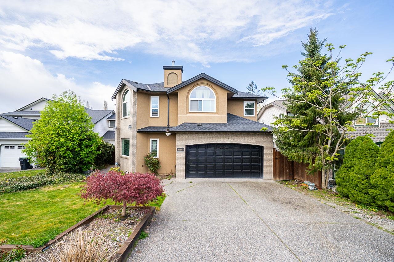 20567 98, British Columbia V1M 2H6, 7 Bedrooms Bedrooms, ,6 BathroomsBathrooms,Residential Detached,For Sale,98,R2872448