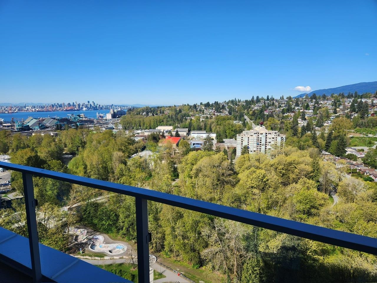 2601-1500 FERN STREET, North Vancouver, British Columbia, 2 Bedrooms Bedrooms, ,2 BathroomsBathrooms,Residential Attached,For Sale,R2872621