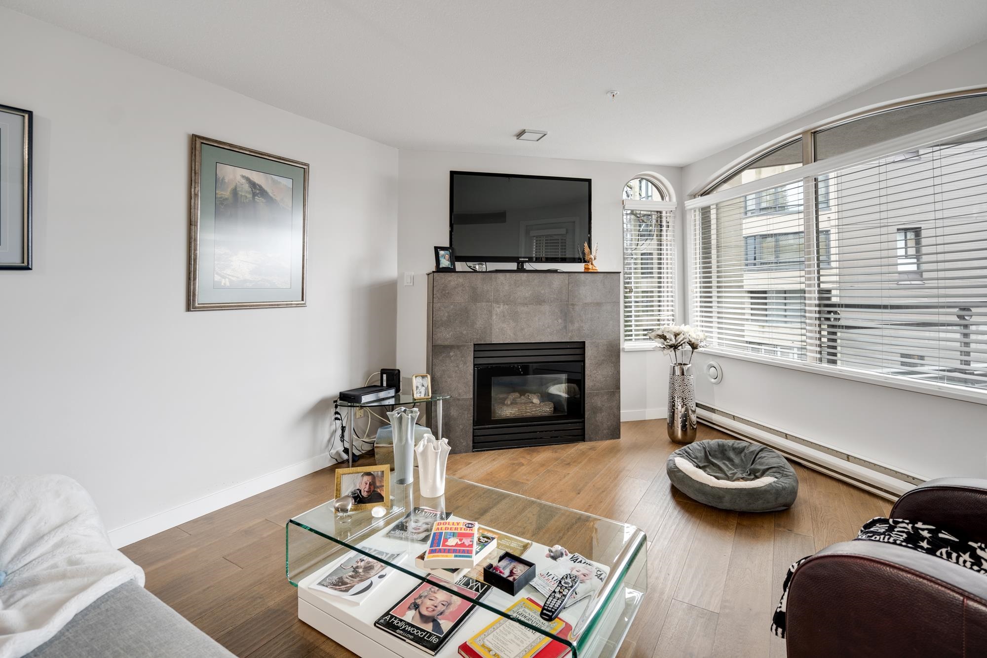 206-1208 BIDWELL STREET, Vancouver, British Columbia V6G 2K9, 1 Bedroom Bedrooms, ,2 BathroomsBathrooms,Residential Attached,For Sale,R2872663