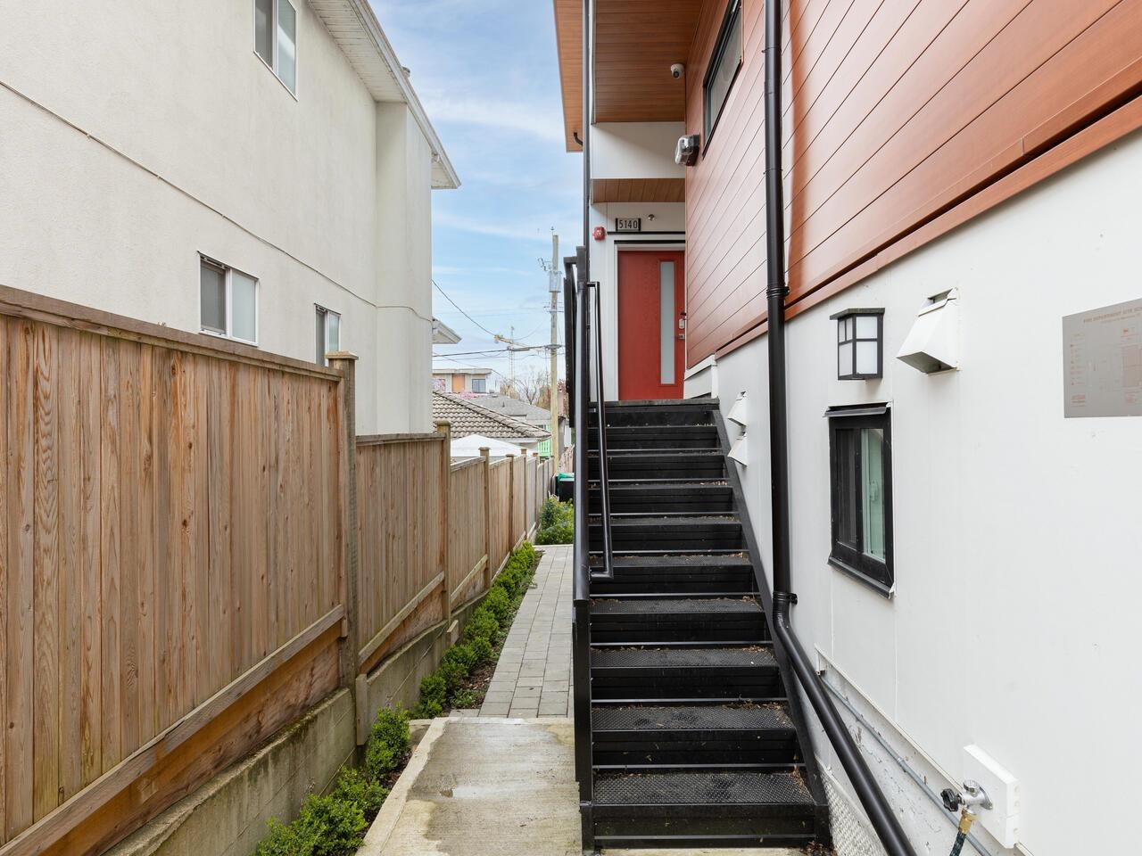 Listing image of 5140 SLOCAN STREET