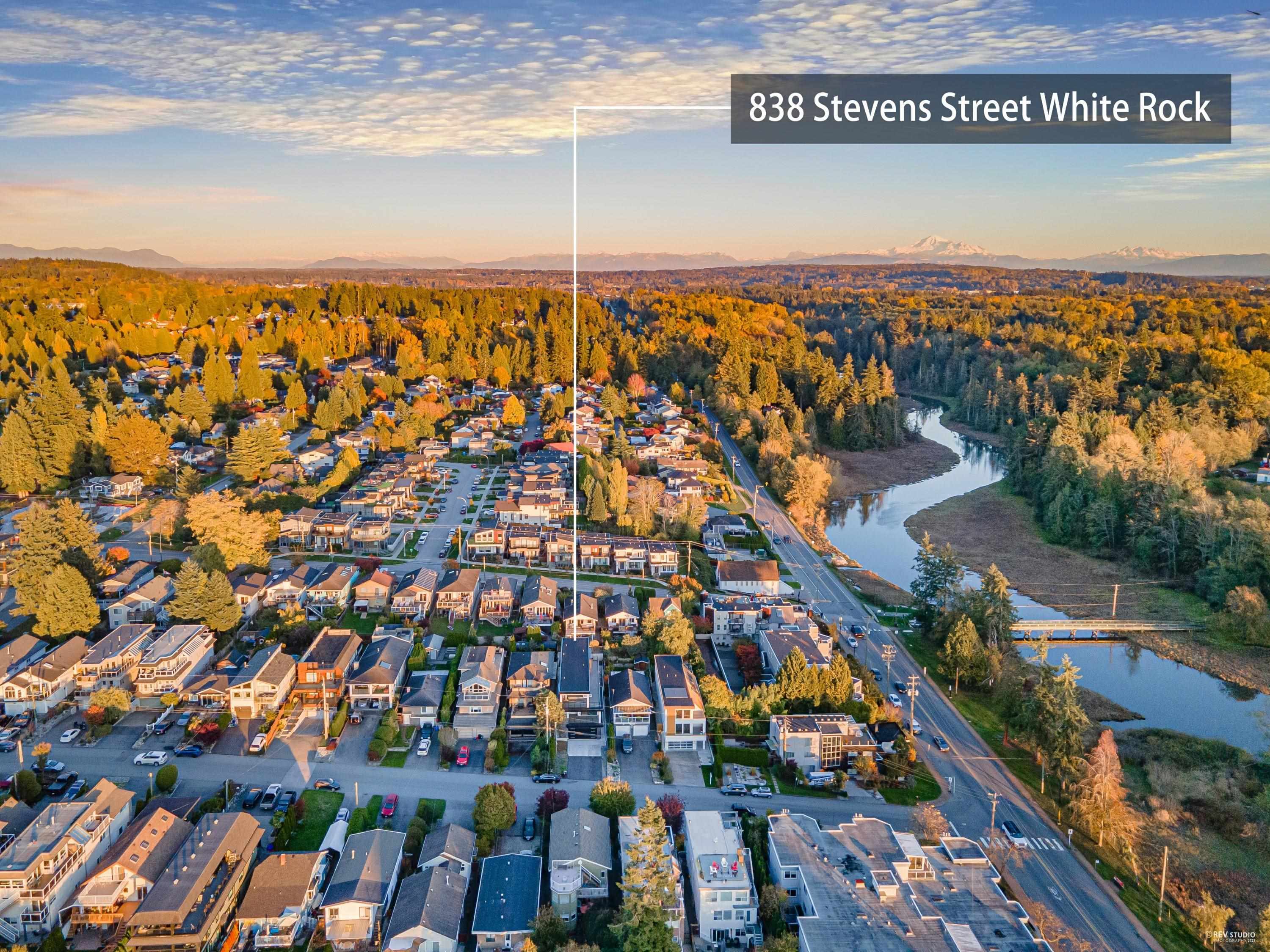 838 STEVENS STREET, White Rock, British Columbia, 7 Bedrooms Bedrooms, ,7 BathroomsBathrooms,Residential Detached,For Sale,R2872705