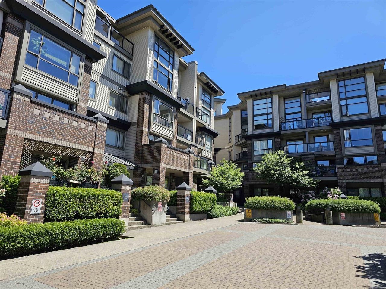 136-10838 CITY PARKWAY, Surrey, British Columbia, 1 Bedroom Bedrooms, ,1 BathroomBathrooms,Residential Attached,For Sale,R2872736