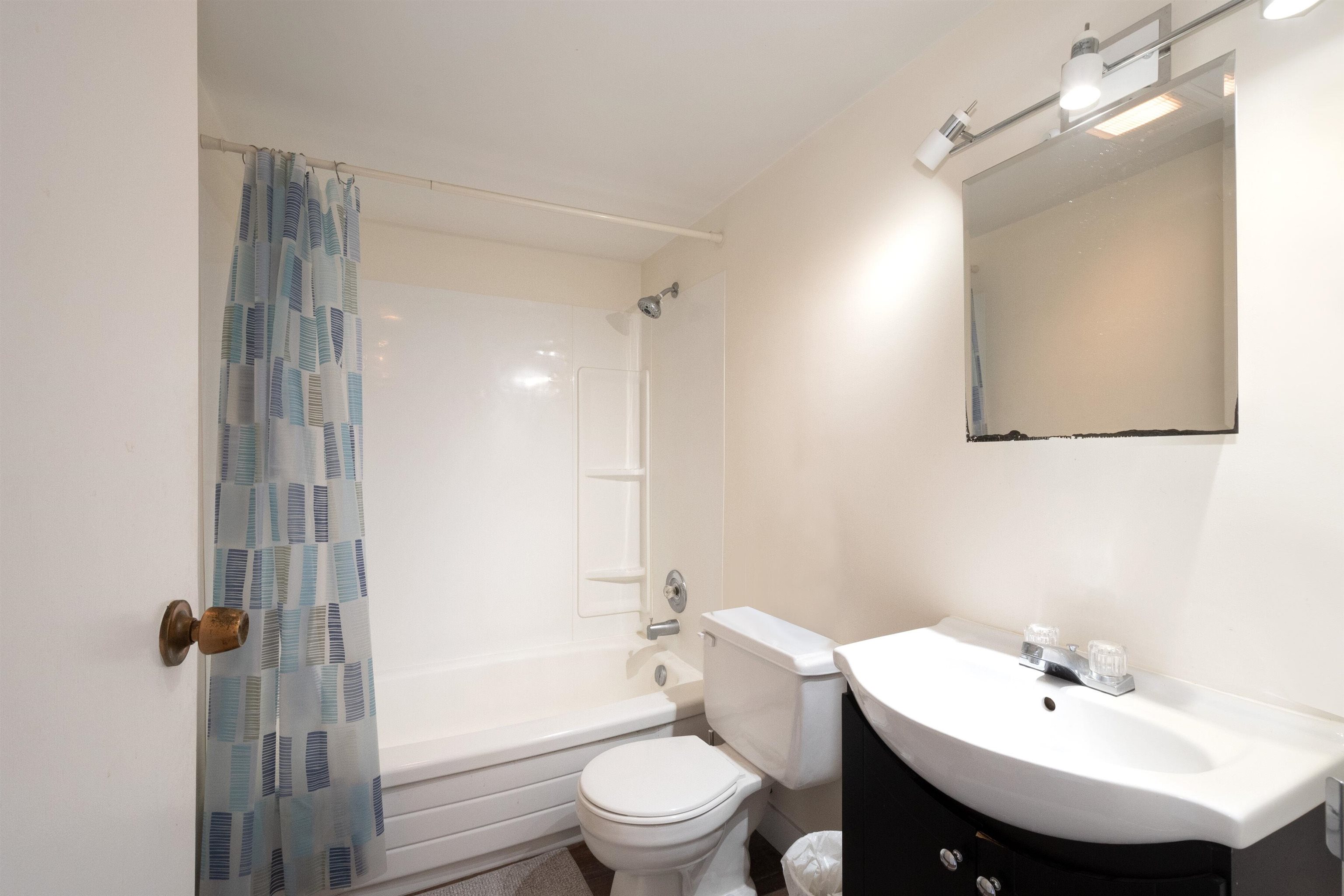 1114-2012 FULLERTON AVENUE, North Vancouver, British Columbia, ,1 BathroomBathrooms,Residential Attached,For Sale,R2872796