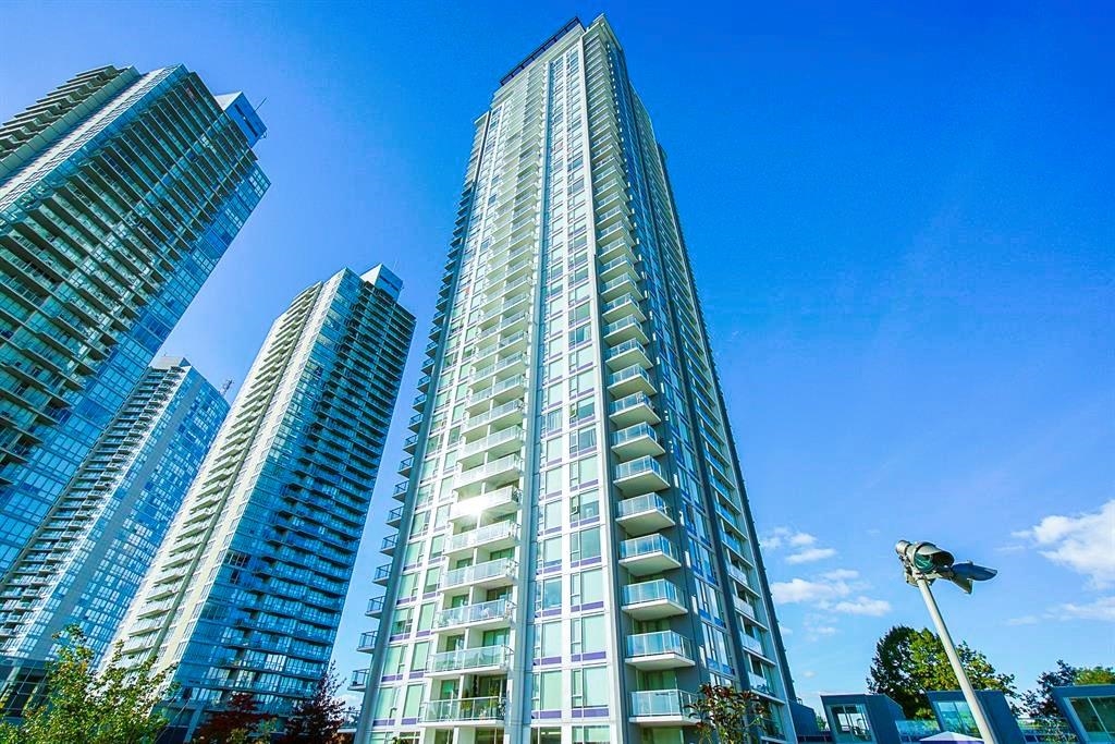 2611-13696 100 AVENUE, Surrey, British Columbia, 1 Bedroom Bedrooms, ,1 BathroomBathrooms,Residential Attached,For Sale,R2872923