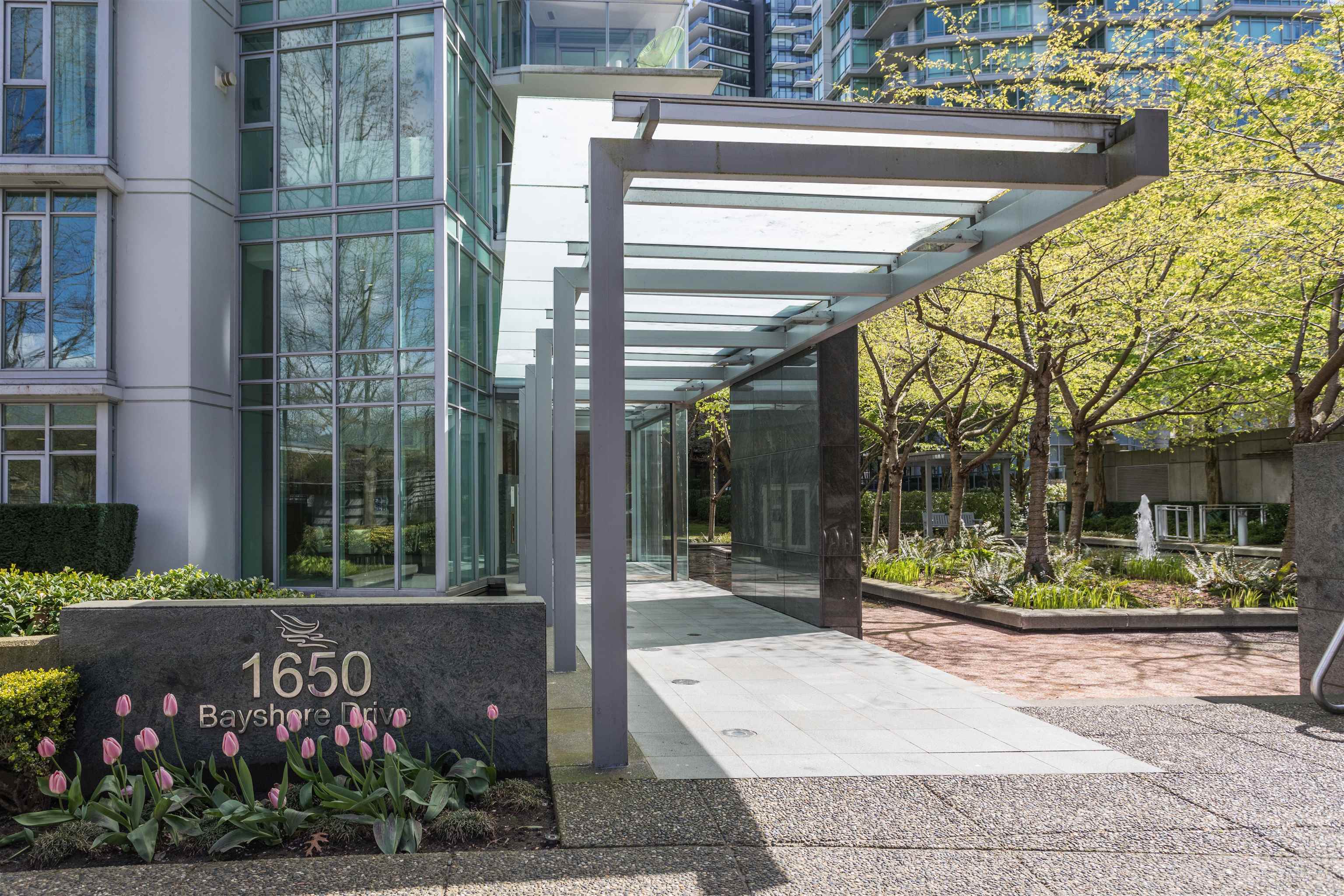 1602-1650 BAYSHORE DRIVE, Vancouver, British Columbia, 2 Bedrooms Bedrooms, ,3 BathroomsBathrooms,Residential Attached,For Sale,R2872926