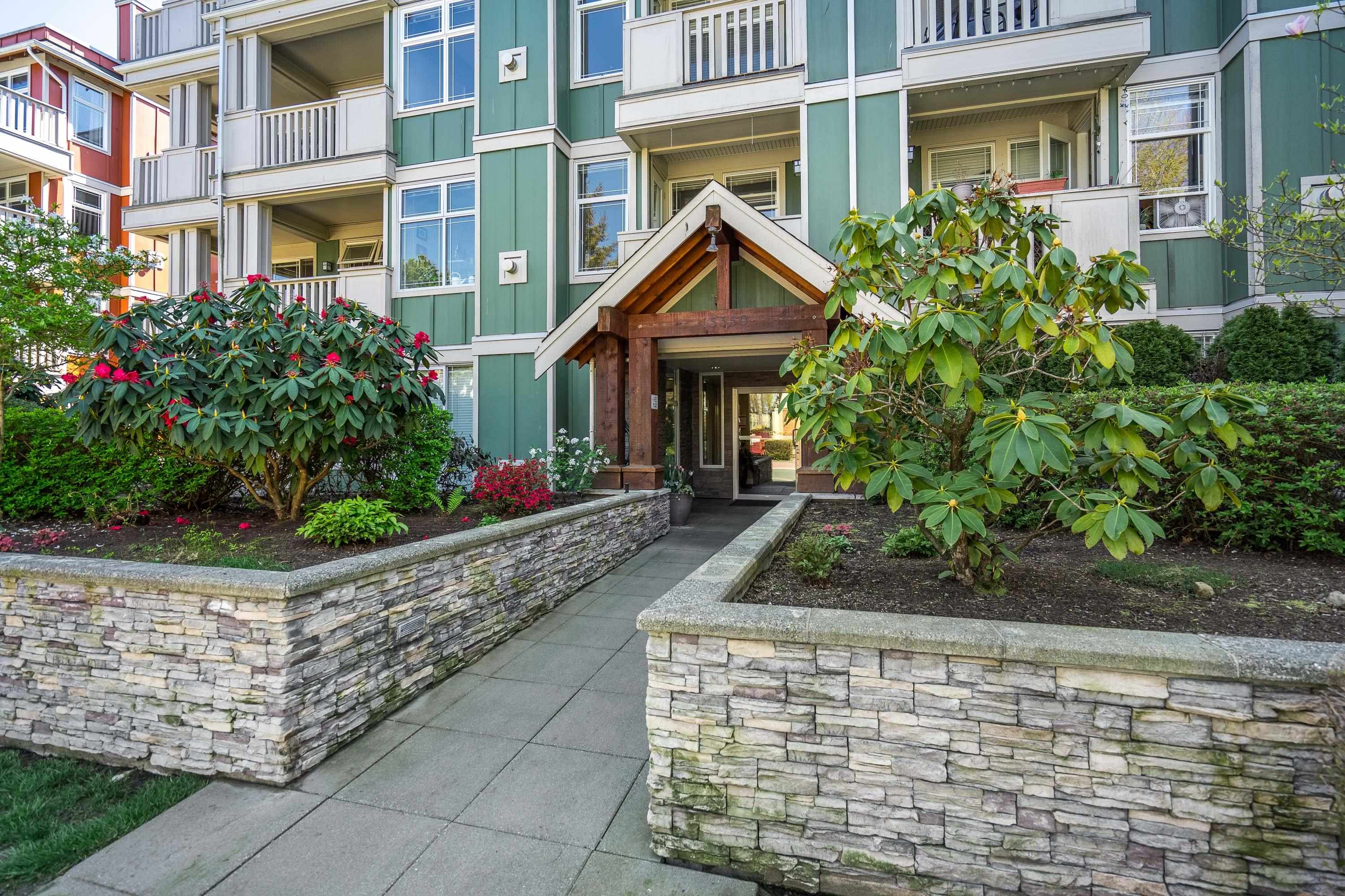 205-15350 16A AVENUE, Surrey, British Columbia, 2 Bedrooms Bedrooms, ,2 BathroomsBathrooms,Residential Attached,For Sale,R2873015