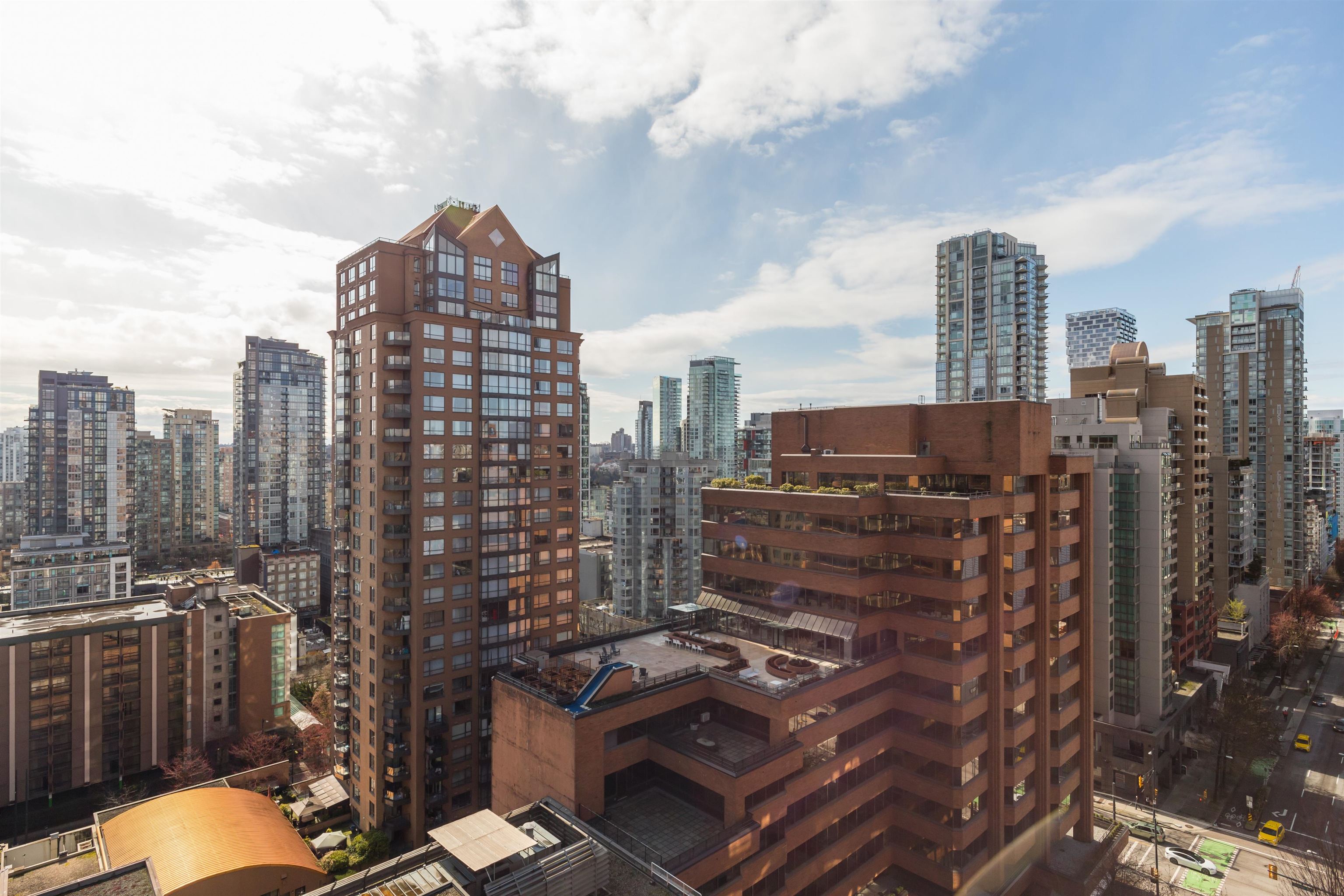 1803-1133 HORNBY STREET, Vancouver, British Columbia, 1 Bedroom Bedrooms, ,1 BathroomBathrooms,Residential Attached,For Sale,R2873081