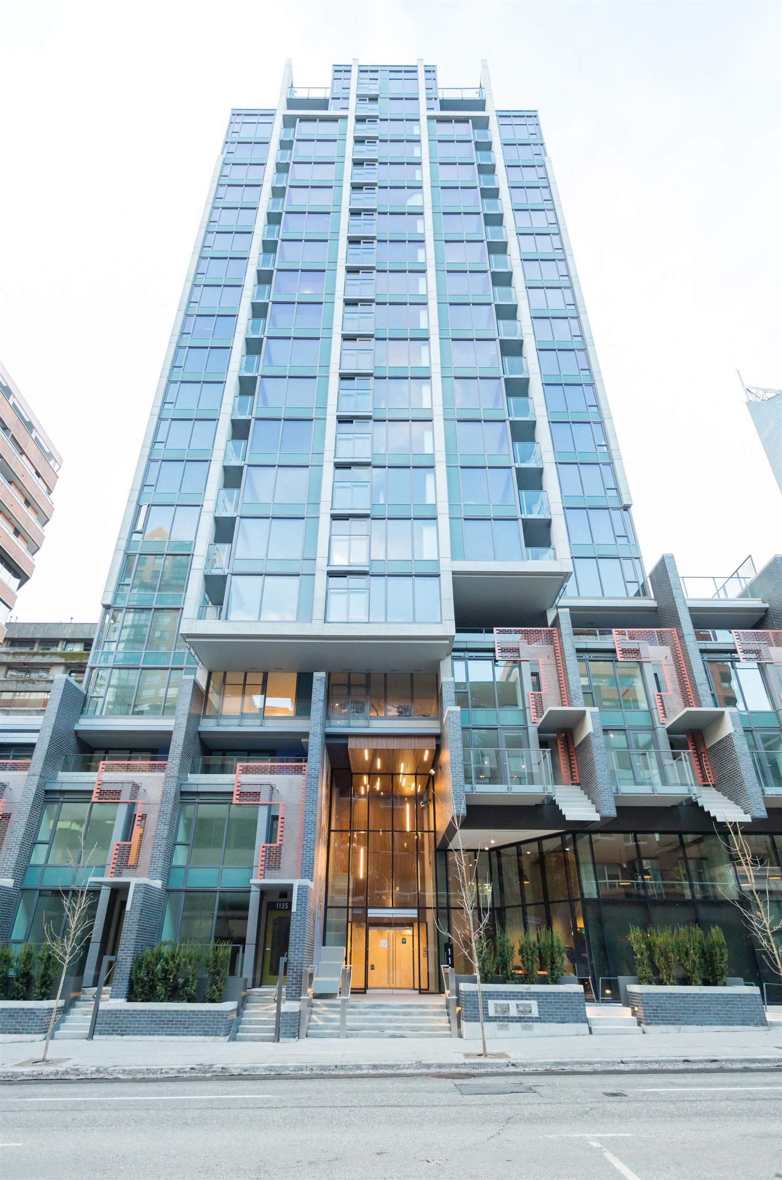 1803-1133 HORNBY STREET, Vancouver, British Columbia, 1 Bedroom Bedrooms, ,1 BathroomBathrooms,Residential Attached,For Sale,R2873081