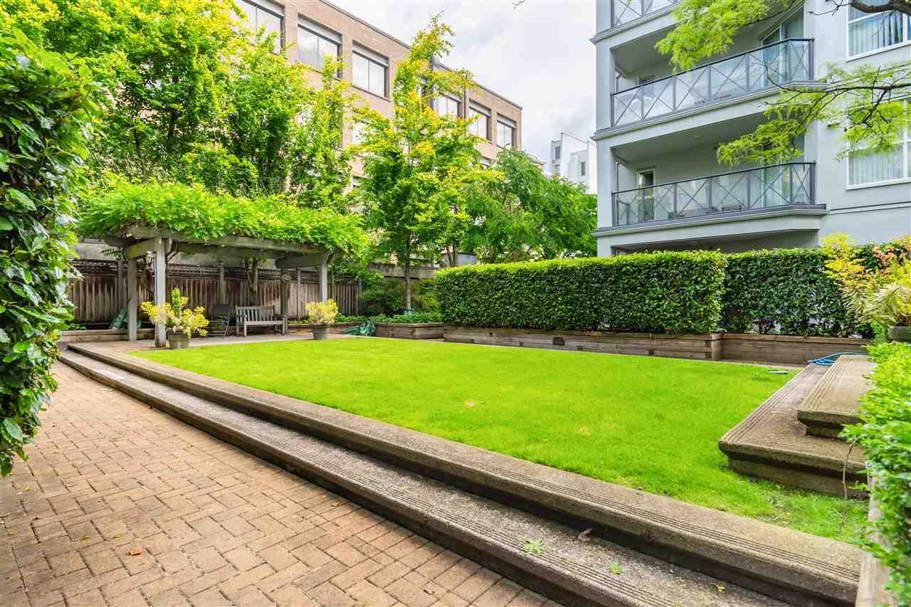 210-511 W7TH AVENUE, Vancouver, British Columbia, 2 Bedrooms Bedrooms, ,2 BathroomsBathrooms,Residential Attached,For Sale,R2873580