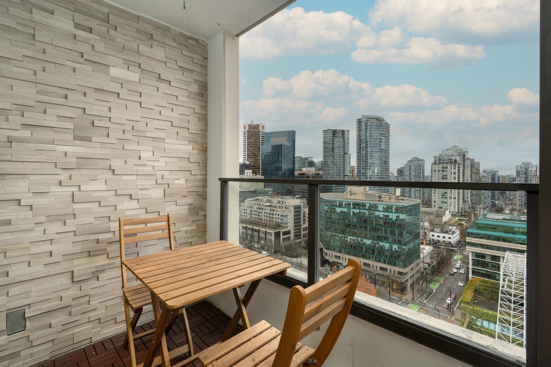 1920-938 SMITHE STREET, Vancouver, British Columbia, 1 Bedroom Bedrooms, ,1 BathroomBathrooms,Residential Attached,For Sale,R2873590