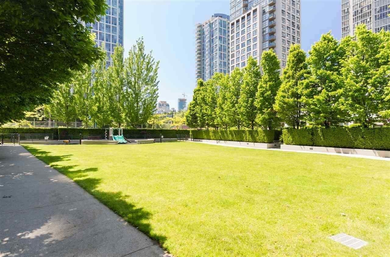 3708-928 BEATTY STREET, Vancouver, British Columbia, 2 Bedrooms Bedrooms, ,2 BathroomsBathrooms,Residential Attached,For Sale,R2873635