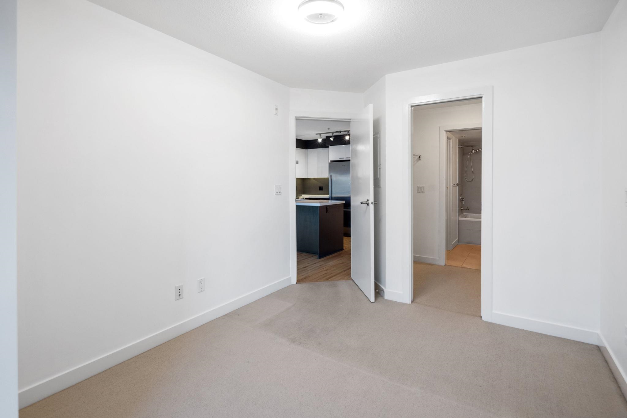 2888 2ND, Vancouver, British Columbia V5M 1E3, 1 Bedroom Bedrooms, ,1 BathroomBathrooms,Residential Attached,For Sale,2ND,R2873750