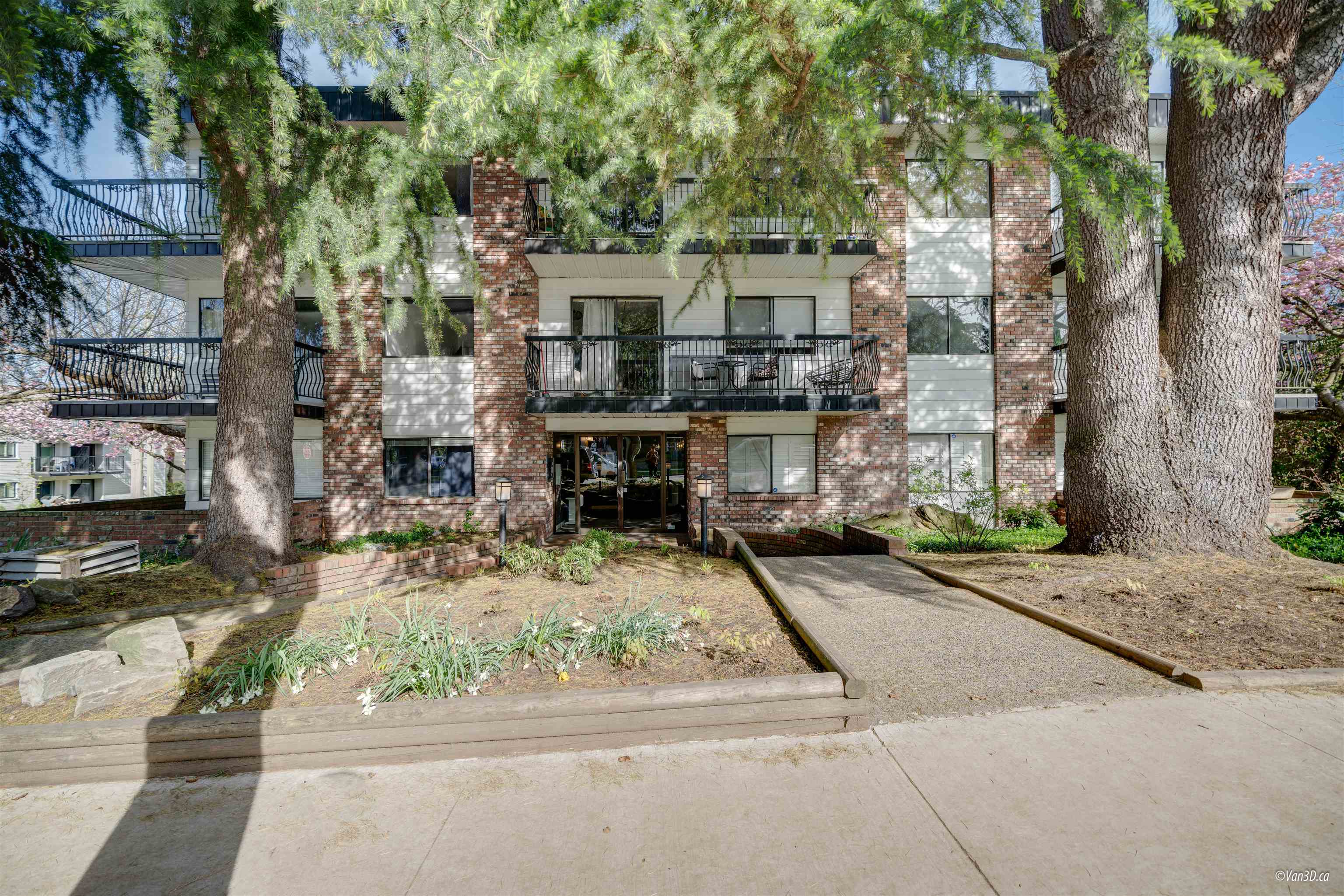 207-2330 MAPLE STREET, Vancouver, British Columbia, 1 Bedroom Bedrooms, ,1 BathroomBathrooms,Residential Attached,For Sale,R2873817