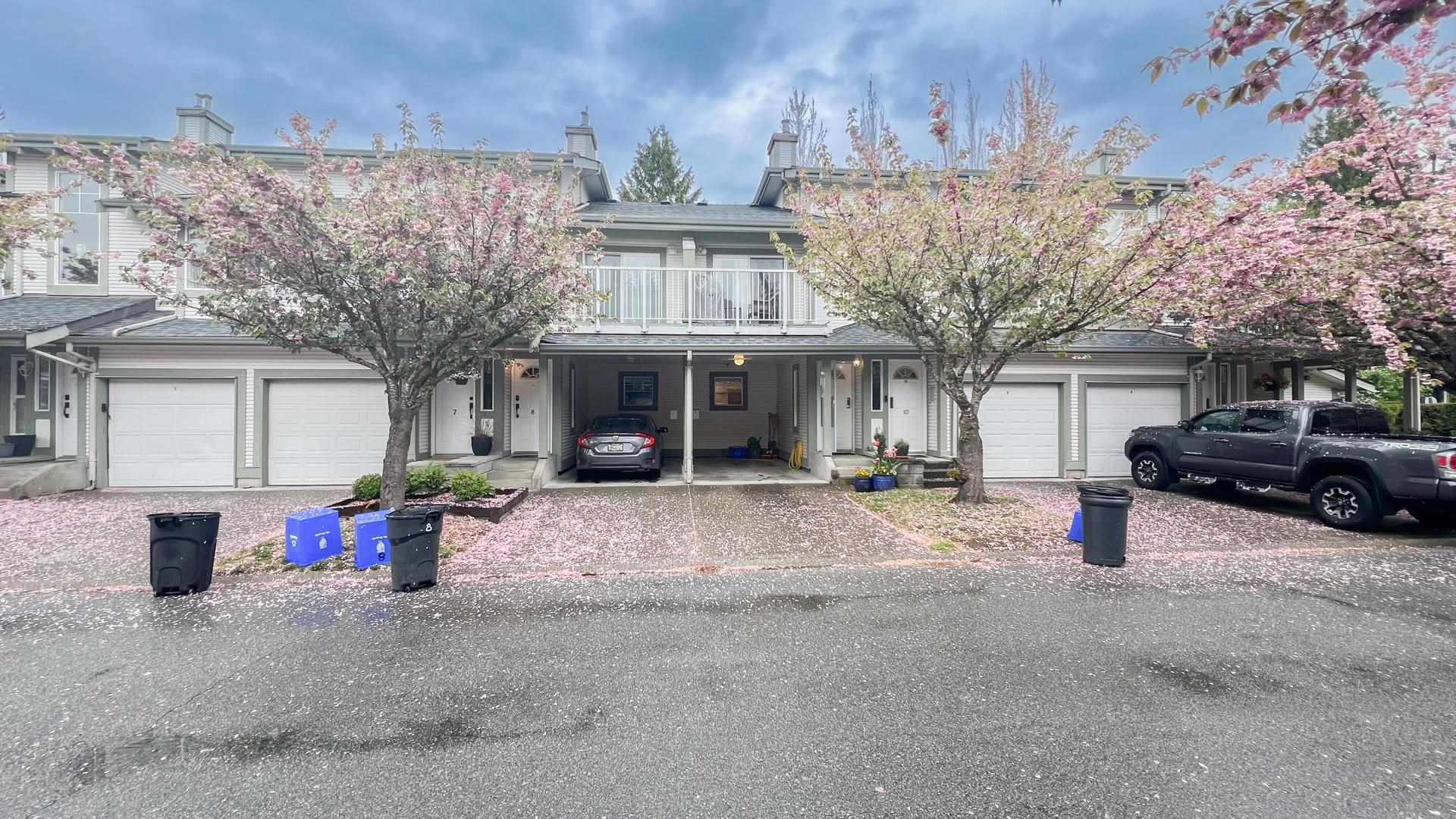 8892 208, Langley, British Columbia V1M 2N8, 2 Bedrooms Bedrooms, ,2 BathroomsBathrooms,Residential Attached,For Sale,208,R2873820