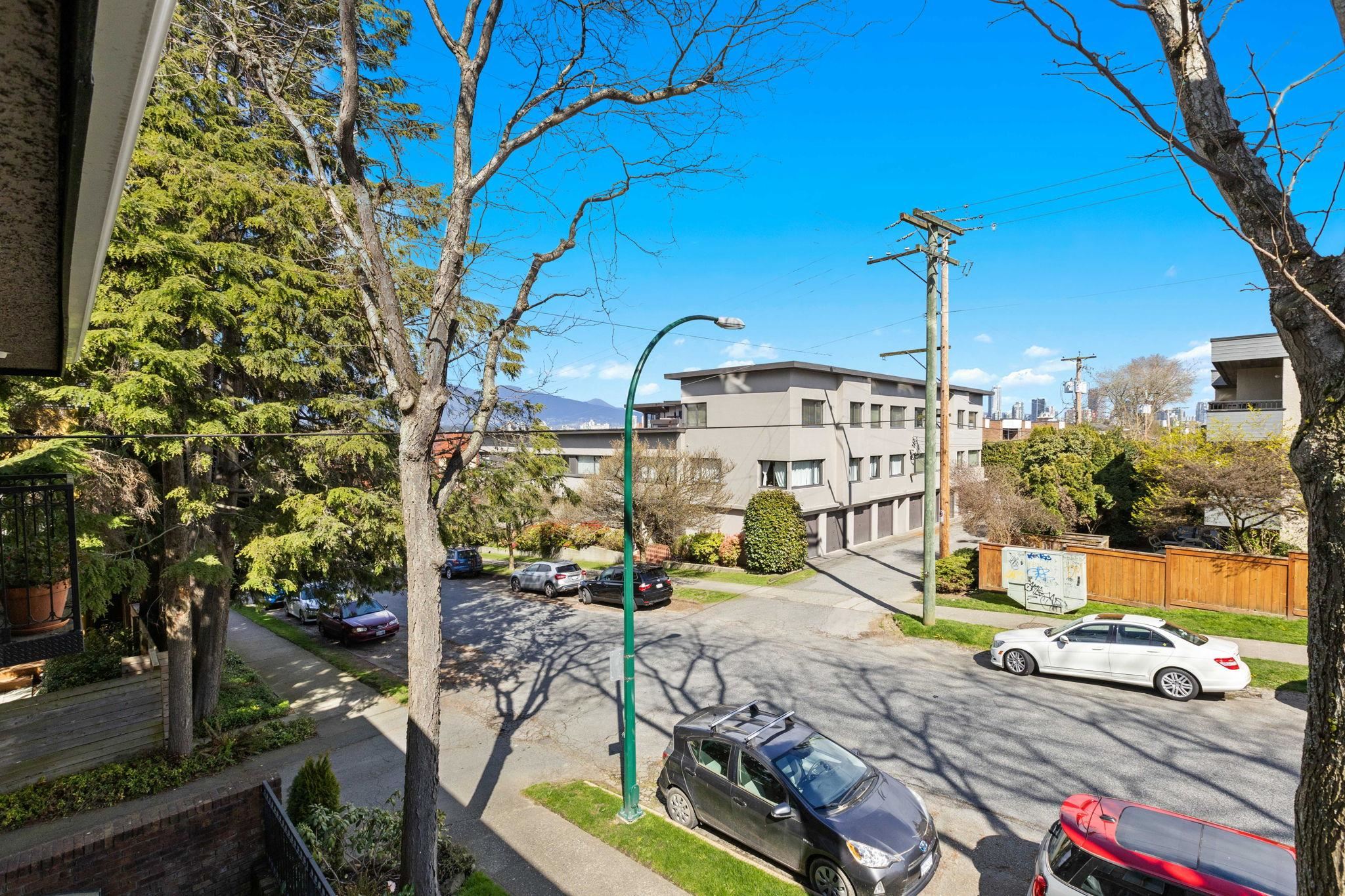 1557 LARCH, Vancouver, British Columbia V6K 3N6, 2 Bedrooms Bedrooms, ,1 BathroomBathrooms,Residential Attached,For Sale,LARCH,R2873886