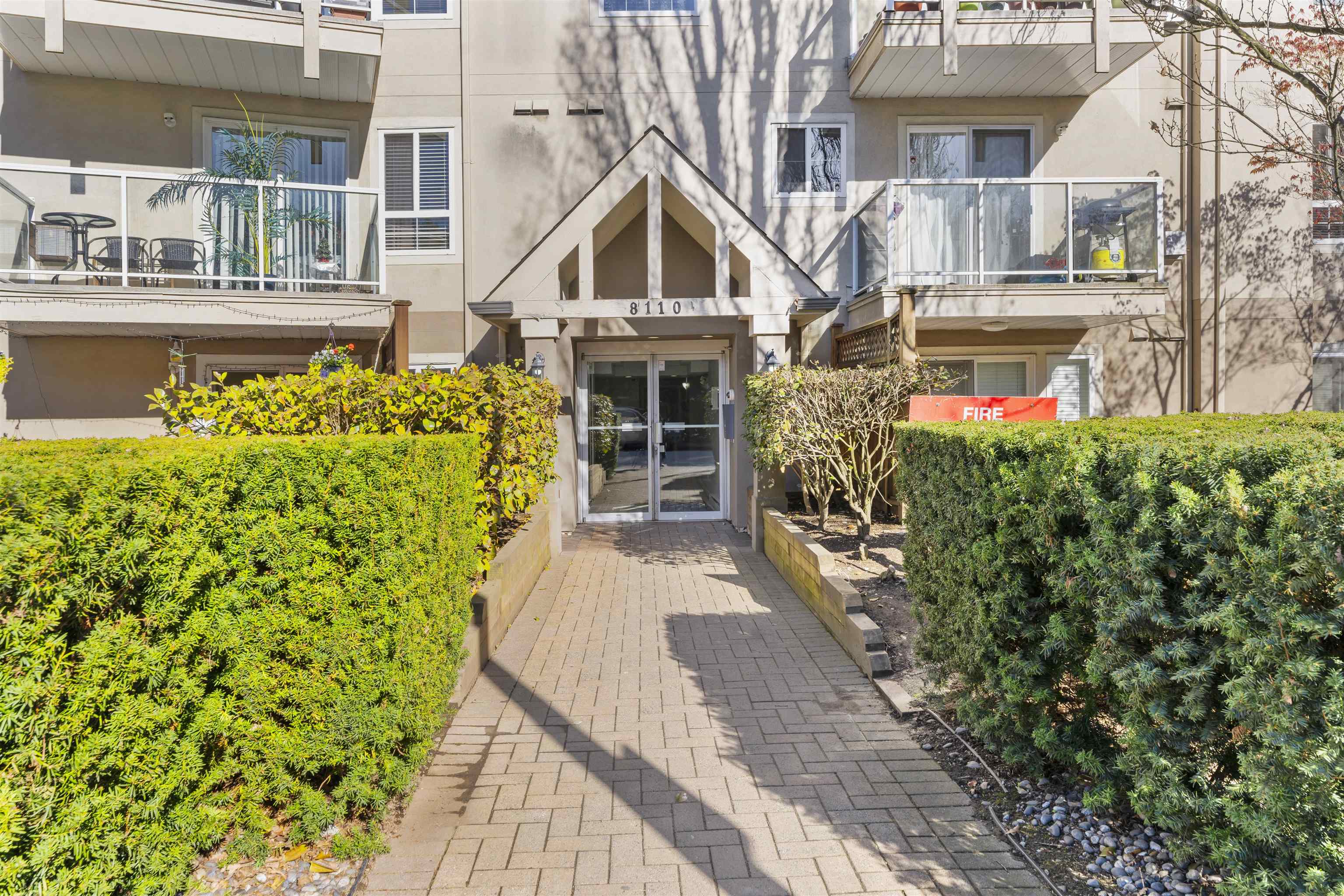 214-8110 120A STREET, Surrey, British Columbia, 2 Bedrooms Bedrooms, ,2 BathroomsBathrooms,Residential Attached,For Sale,R2873906