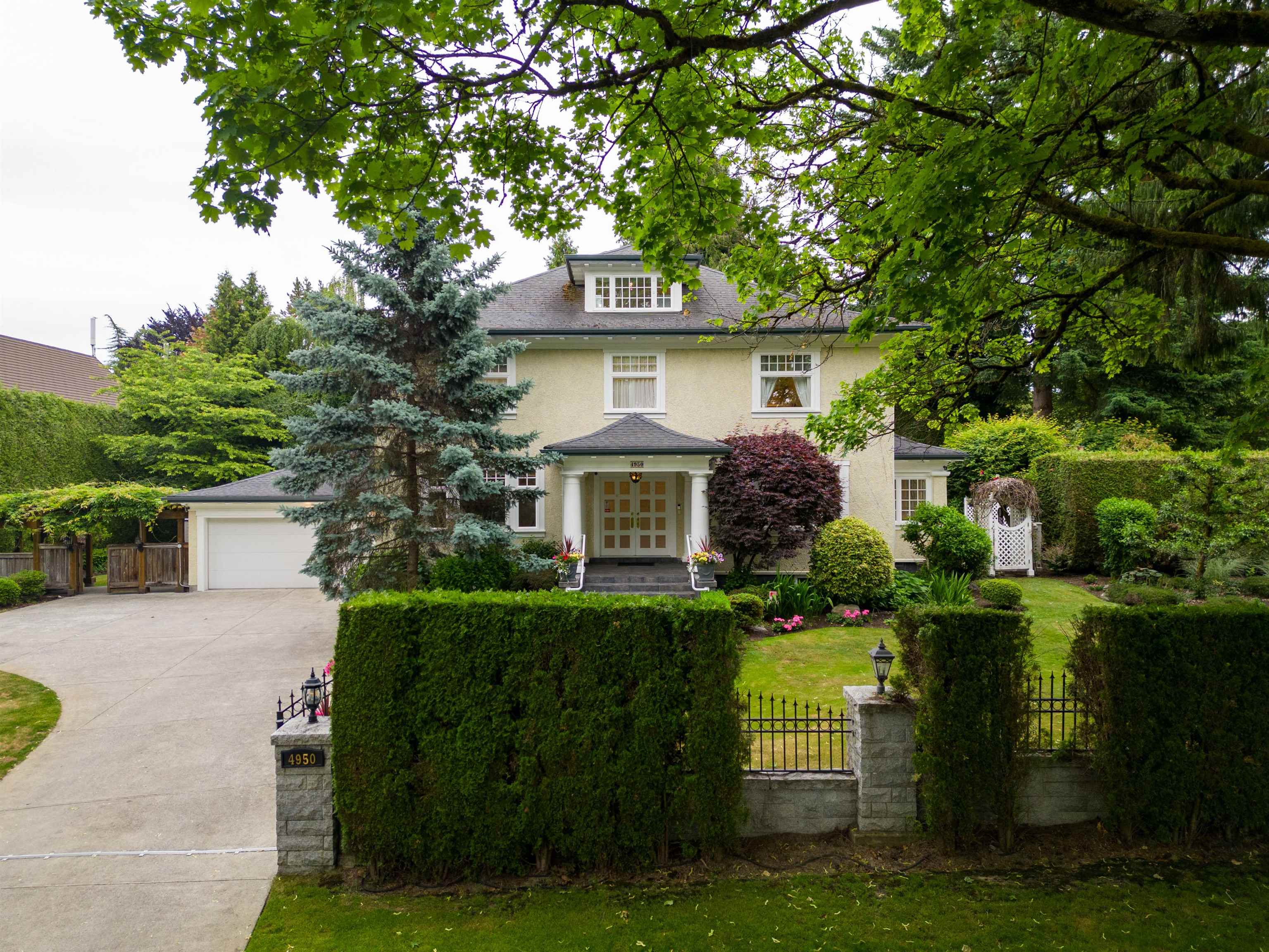 Listing image of 4950 CONNAUGHT DRIVE