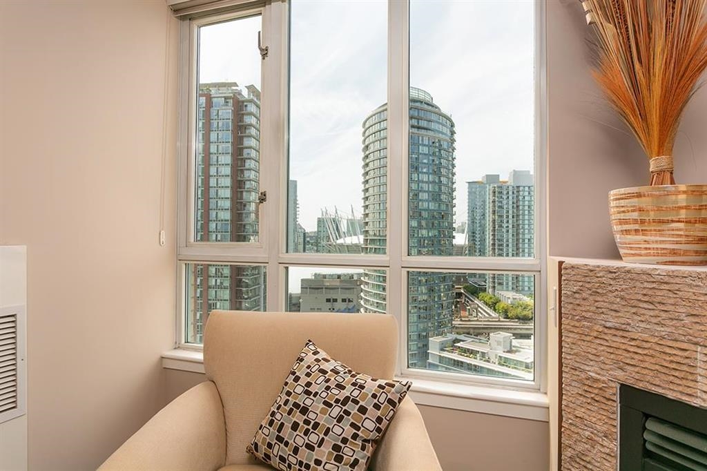 2101-63 KEEFER PLACE, Vancouver, British Columbia, 1 Bedroom Bedrooms, ,1 BathroomBathrooms,Residential Attached,For Sale,R2874373
