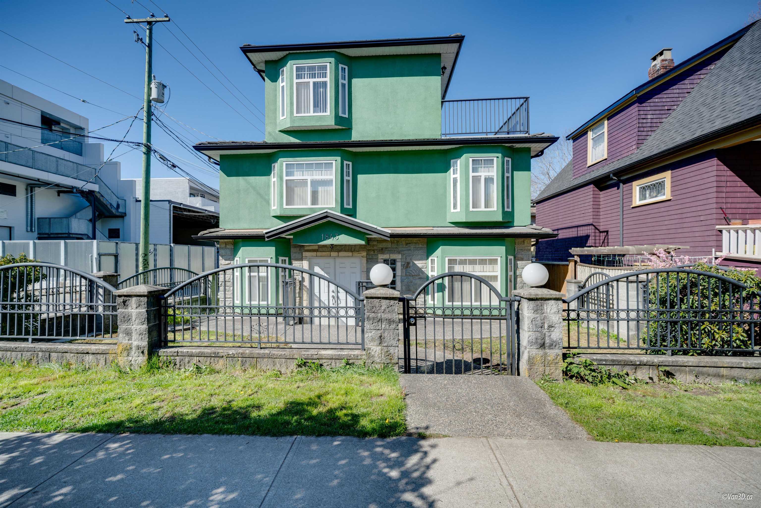 1843 E22ND AVENUE, Vancouver, British Columbia, 4 Bedrooms Bedrooms, ,5 BathroomsBathrooms,Residential Detached,For Sale,R2874401