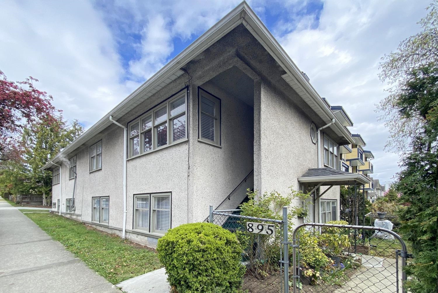 Marpole Triplex for sale:  7 bedroom 3,188 sq.ft. (Listed 2024-04-25)