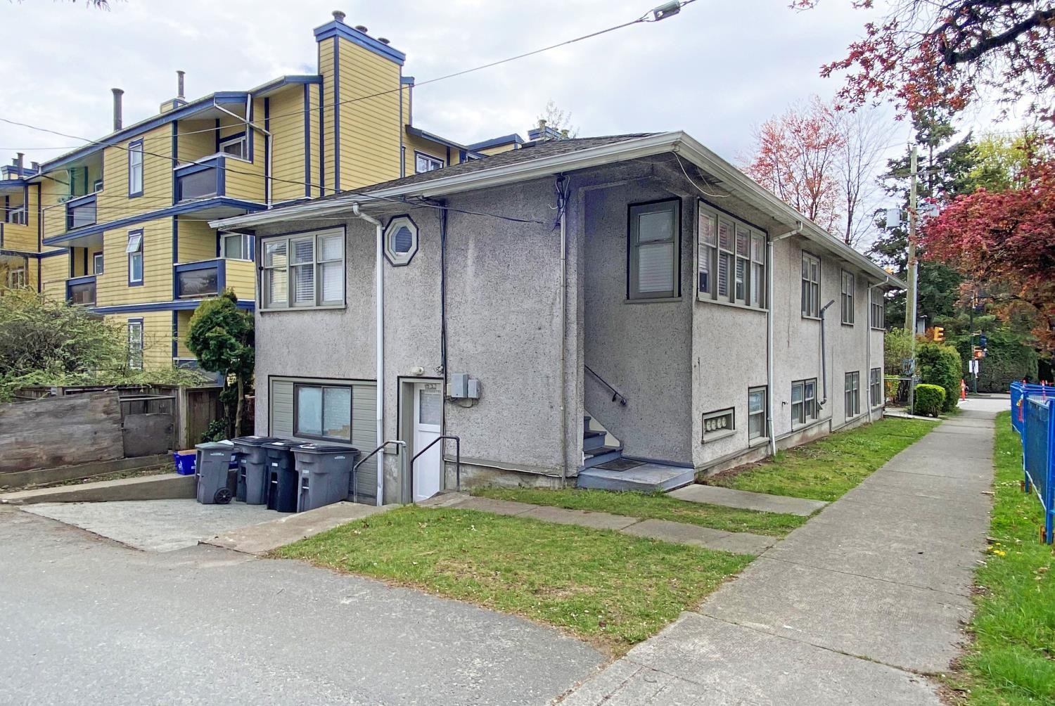 8594 FREMLIN STREET, Vancouver, British Columbia, 7 Bedrooms Bedrooms, ,4 BathroomsBathrooms,Multifamily,For Sale,R2874442