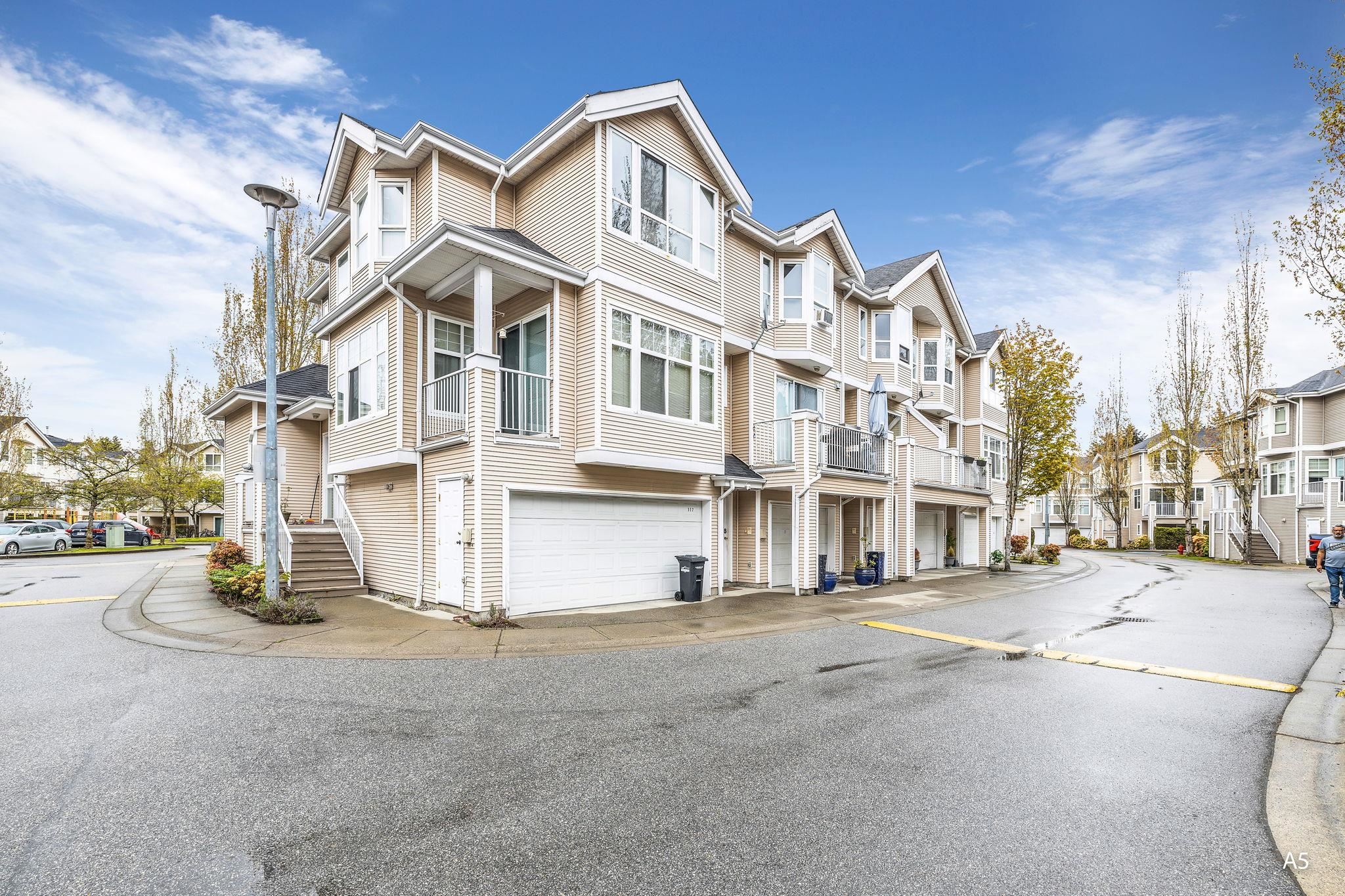 116-22888 WINDSOR COURT, Richmond, British Columbia, 3 Bedrooms Bedrooms, ,3 BathroomsBathrooms,Residential Attached,For Sale,R2874539