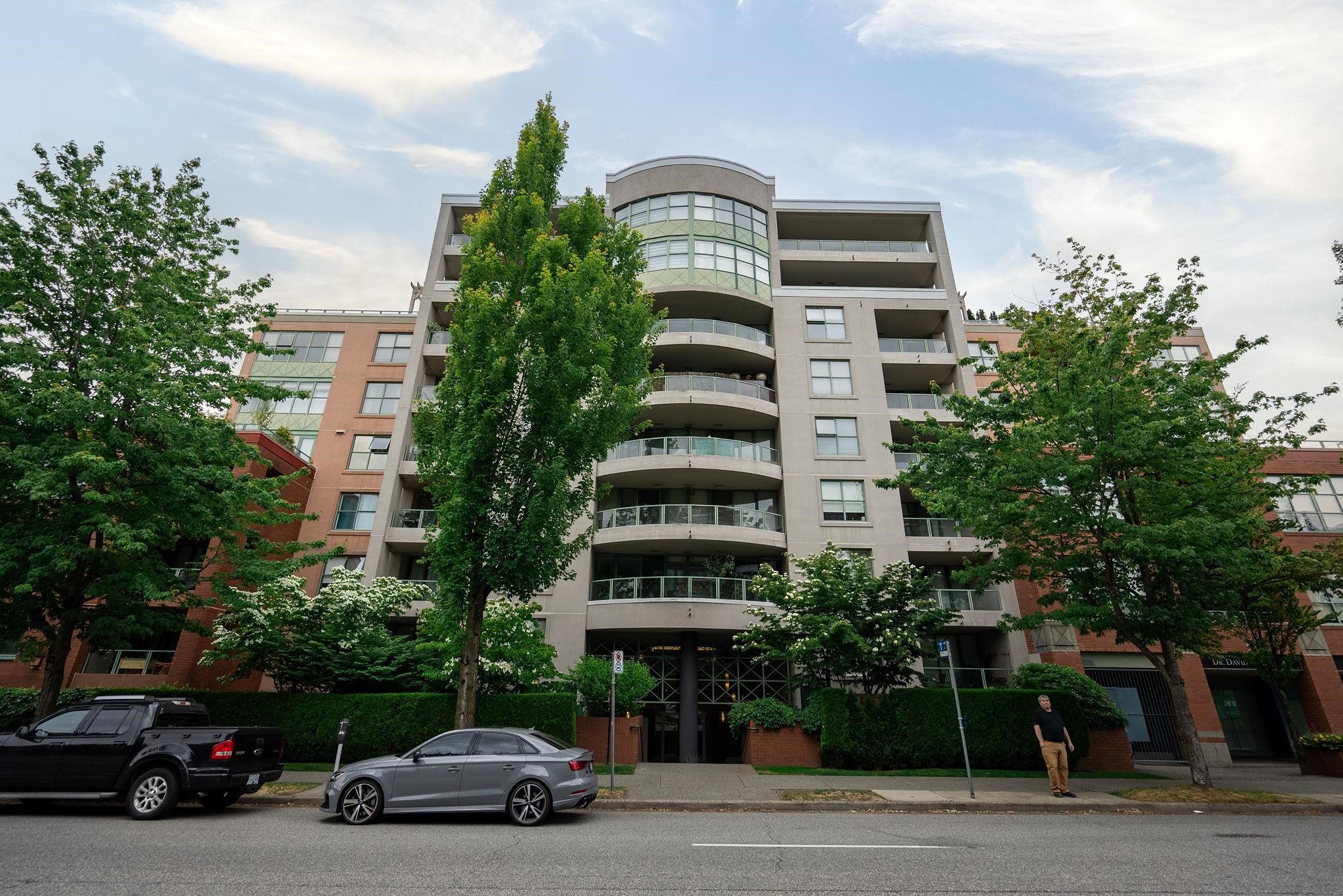 107-503 W16TH AVENUE, Vancouver, British Columbia, 3 Bedrooms Bedrooms, ,2 BathroomsBathrooms,Residential Attached,For Sale,R2874939