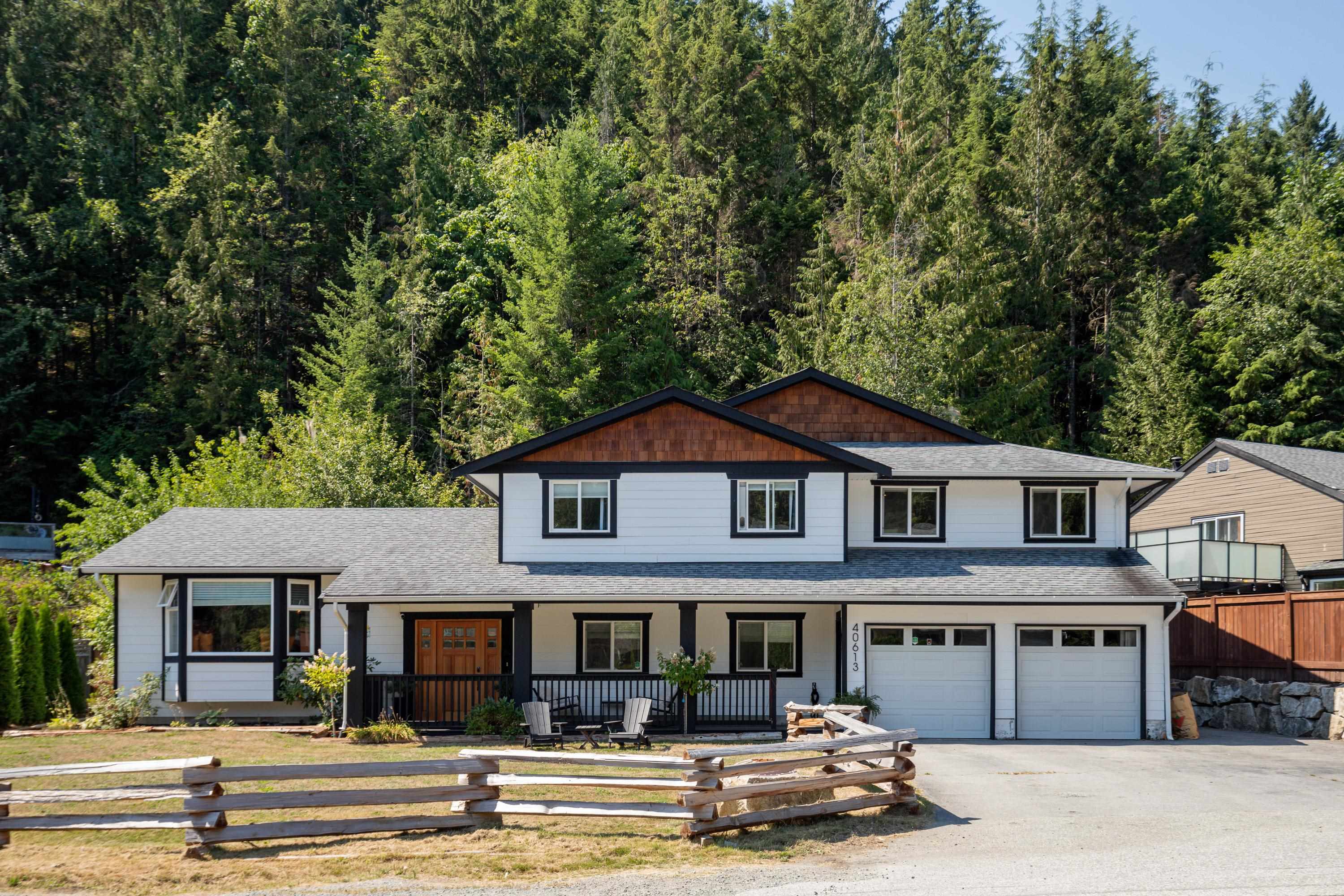 Garibaldi Highlands House/Single Family for sale:  4 bedroom 2,570 sq.ft. (Listed 2024-04-24)