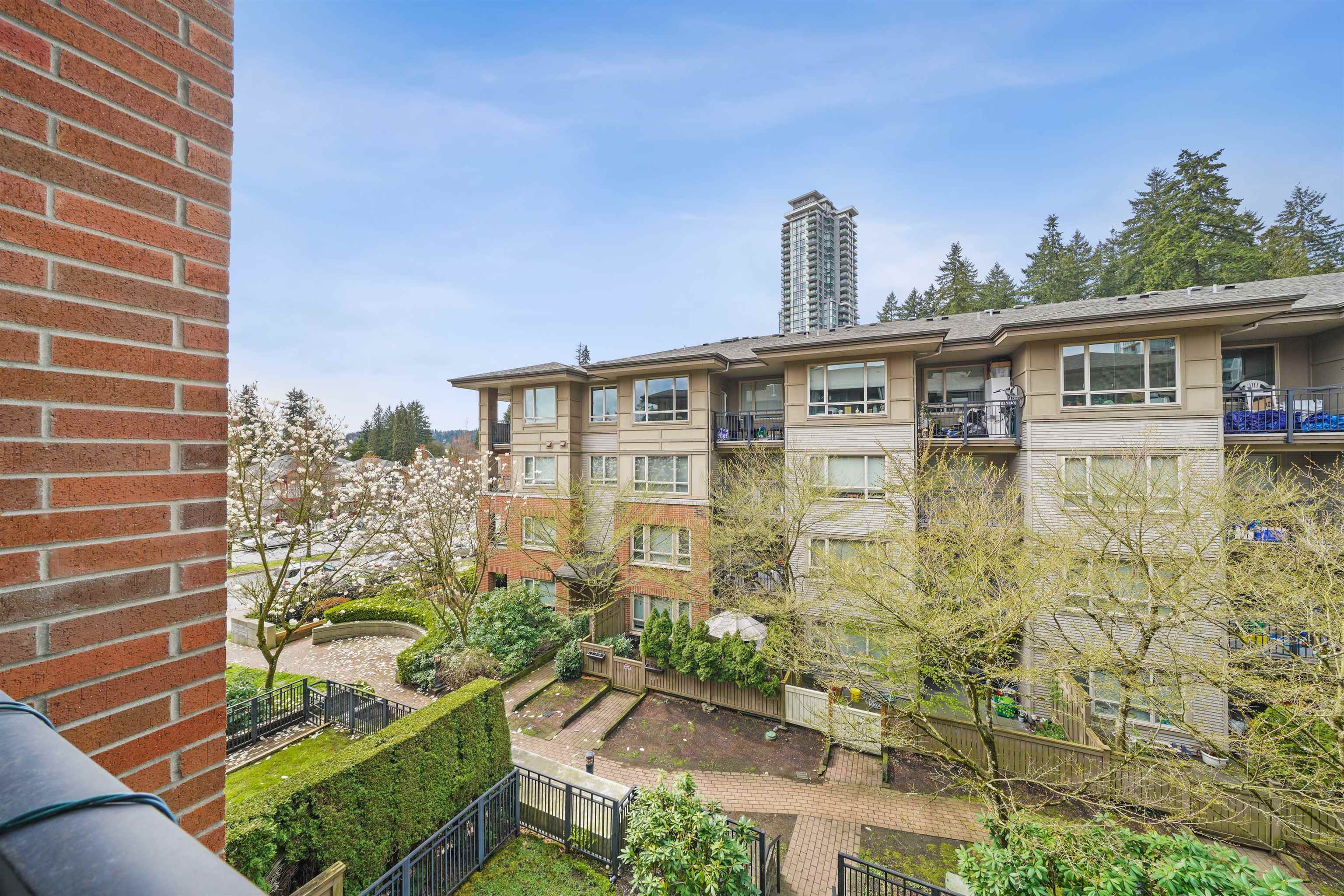 304-3097 LINCOLN AVENUE, Coquitlam, British Columbia, 2 Bedrooms Bedrooms, ,2 BathroomsBathrooms,Residential Attached,For Sale,R2875149