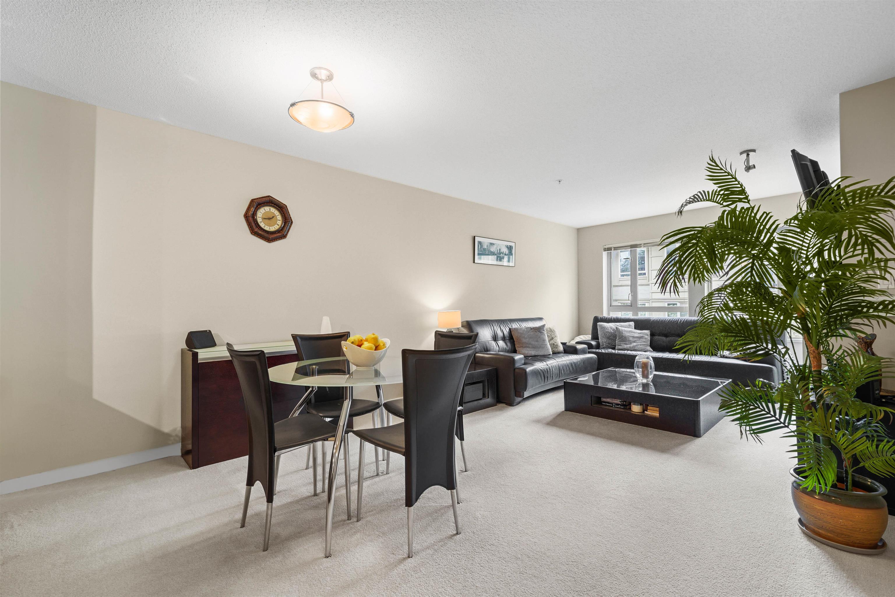 304-3097 LINCOLN AVENUE, Coquitlam, British Columbia, 2 Bedrooms Bedrooms, ,2 BathroomsBathrooms,Residential Attached,For Sale,R2875149