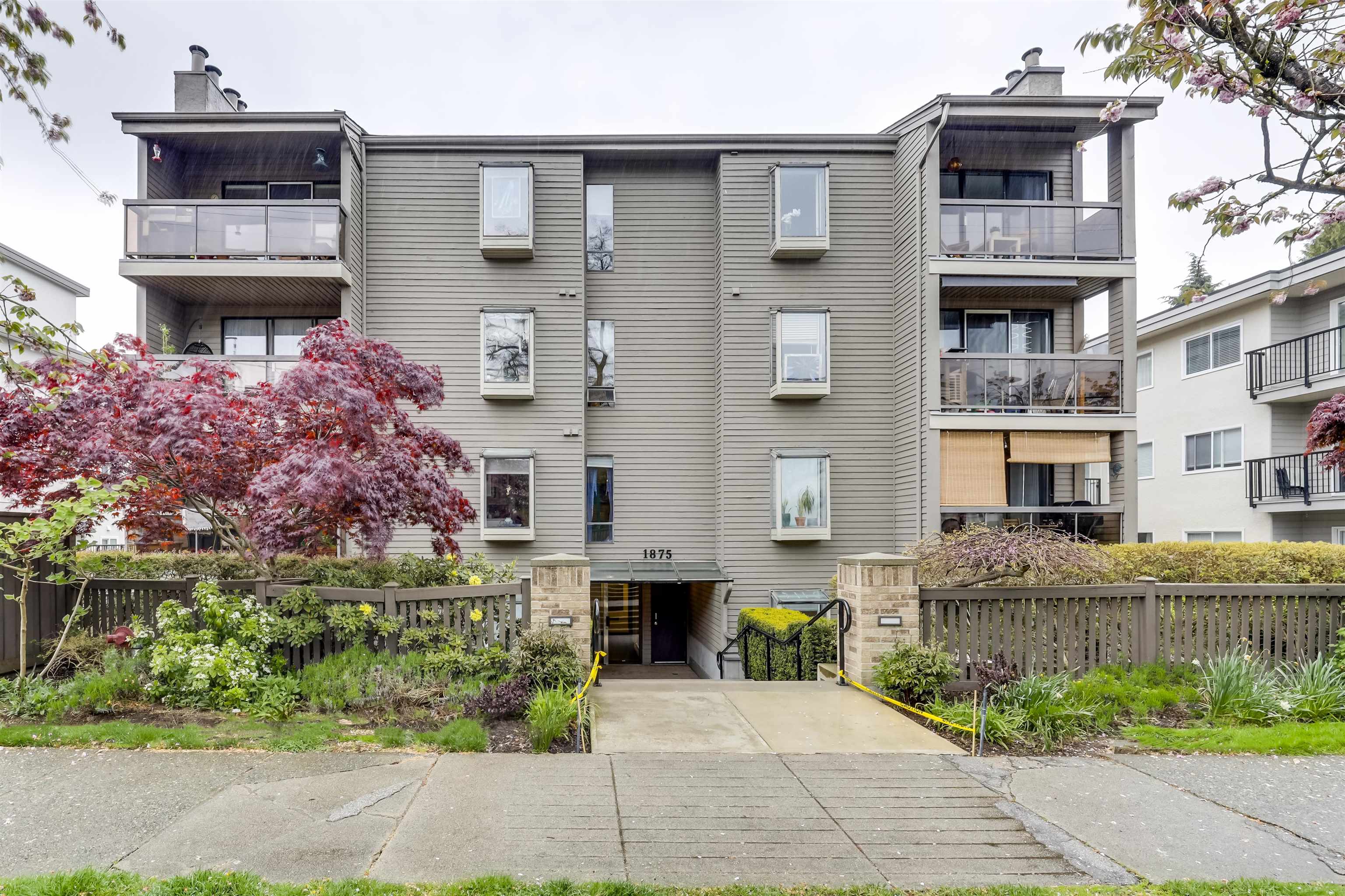 1875 8TH, Vancouver, British Columbia V6J 1V9, 2 Bedrooms Bedrooms, ,1 BathroomBathrooms,Residential Attached,For Sale,8TH,R2875514