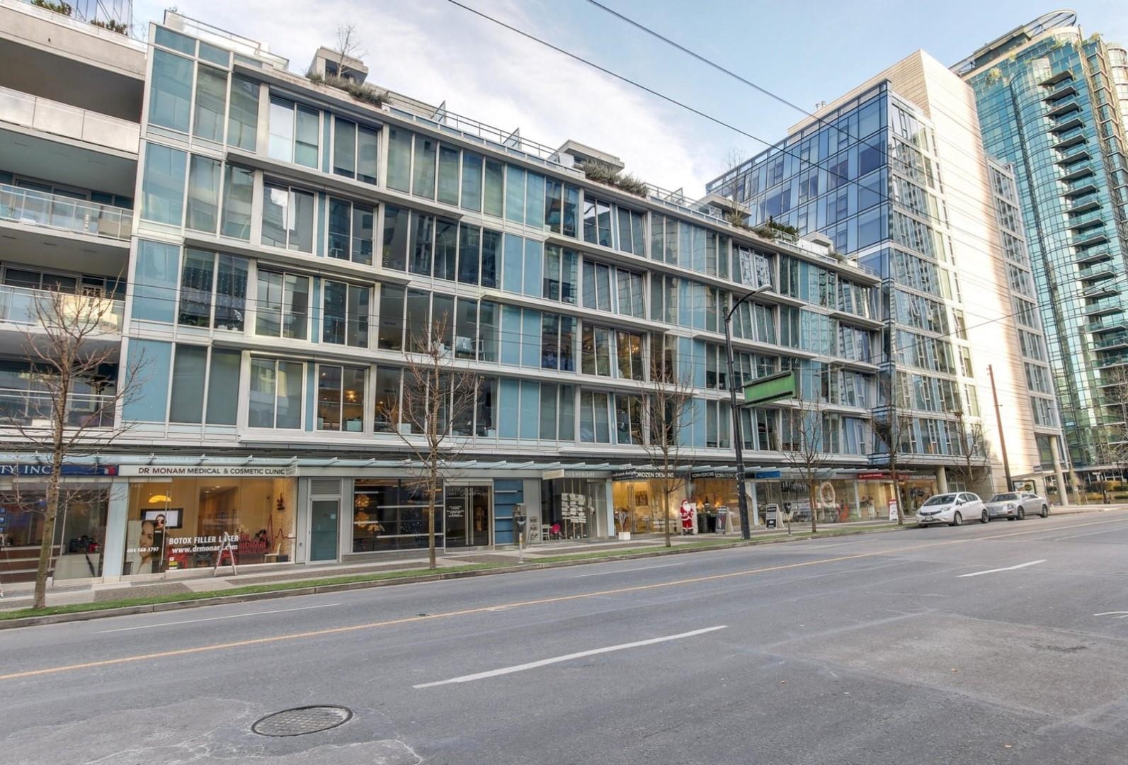 1477 PENDER, Vancouver, British Columbia V6G 2S3, 1 Bedroom Bedrooms, ,1 BathroomBathrooms,Residential Attached,For Sale,PENDER,R2875656