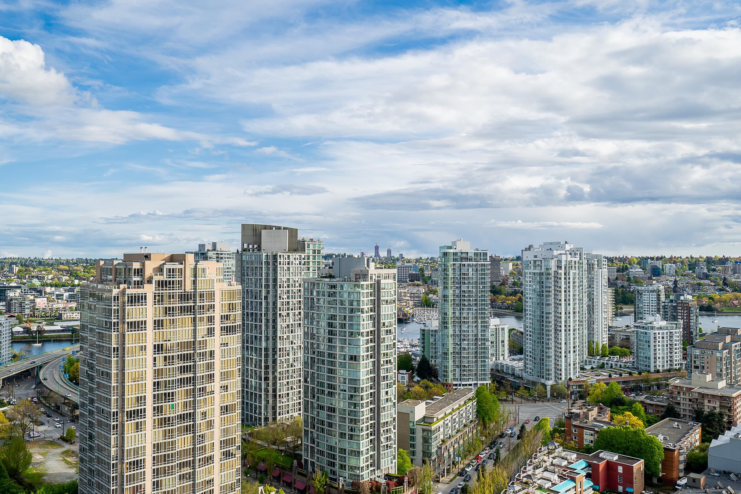 909 MAINLAND, Vancouver, British Columbia V6B 1S3, 2 Bedrooms Bedrooms, ,2 BathroomsBathrooms,Residential Attached,For Sale,MAINLAND,R2875678