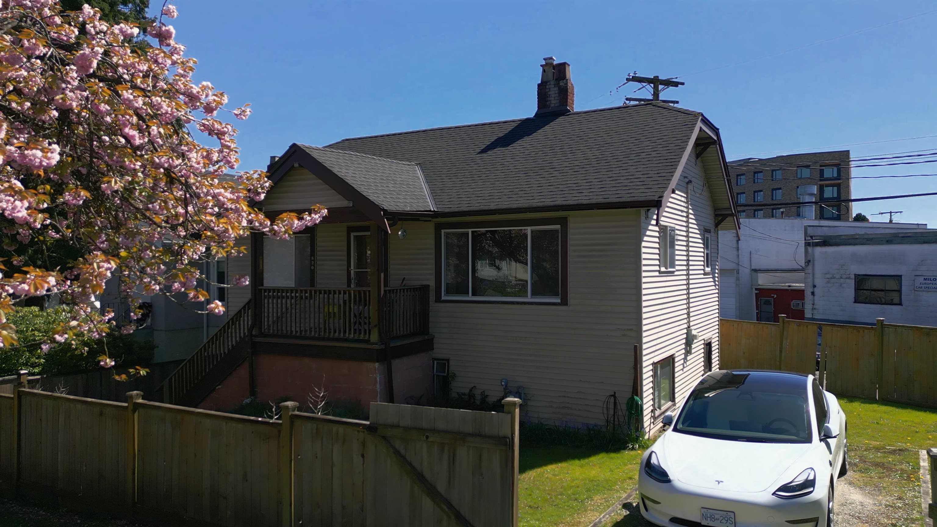 820 E16TH AVENUE, Vancouver, British Columbia, 3 Bedrooms Bedrooms, ,2 BathroomsBathrooms,Residential Detached,For Sale,R2876193