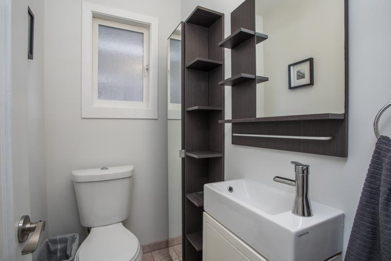 1302 HAMMOND AVENUE, Coquitlam, British Columbia, 6 Bedrooms Bedrooms, ,4 BathroomsBathrooms,Residential Detached,For Sale,R2876344