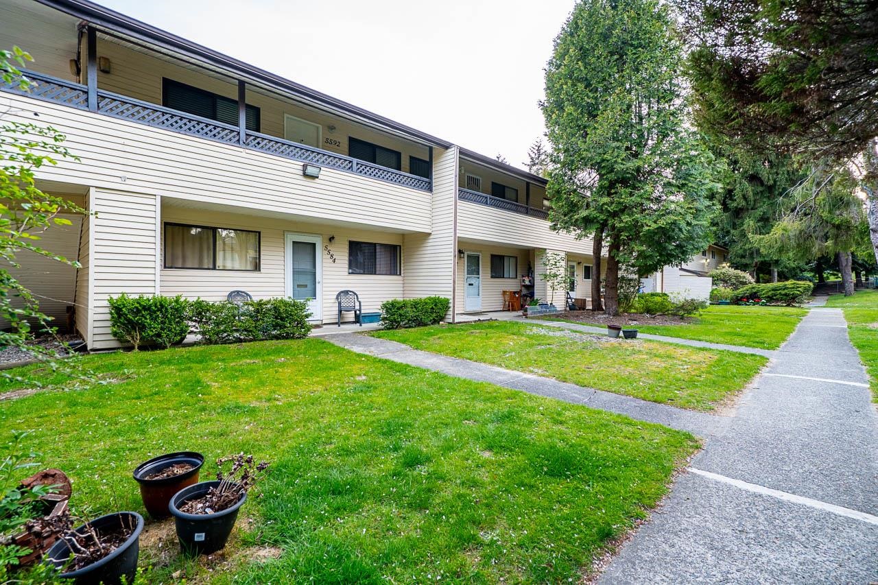 5588 BROADWAY, Burnaby, British Columbia, 2 Bedrooms Bedrooms, ,1 BathroomBathrooms,Residential Attached,For Sale,R2876385