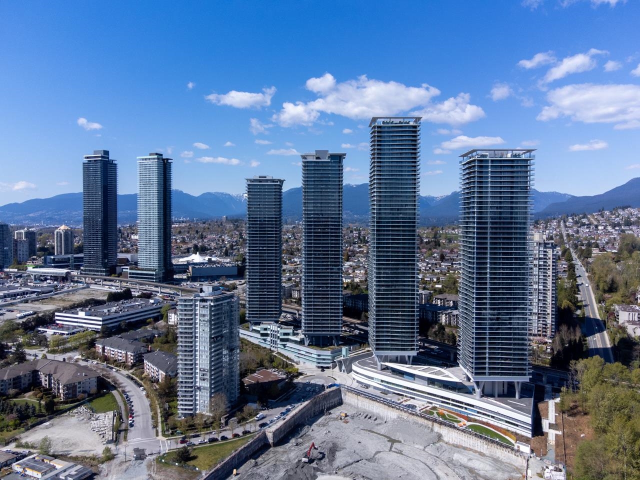 4306-4880 LOUGHEED HIGHWAY, Burnaby, British Columbia V5C 0N1, 1 Bedroom Bedrooms, ,1 BathroomBathrooms,Residential Attached,For Sale,R2876611