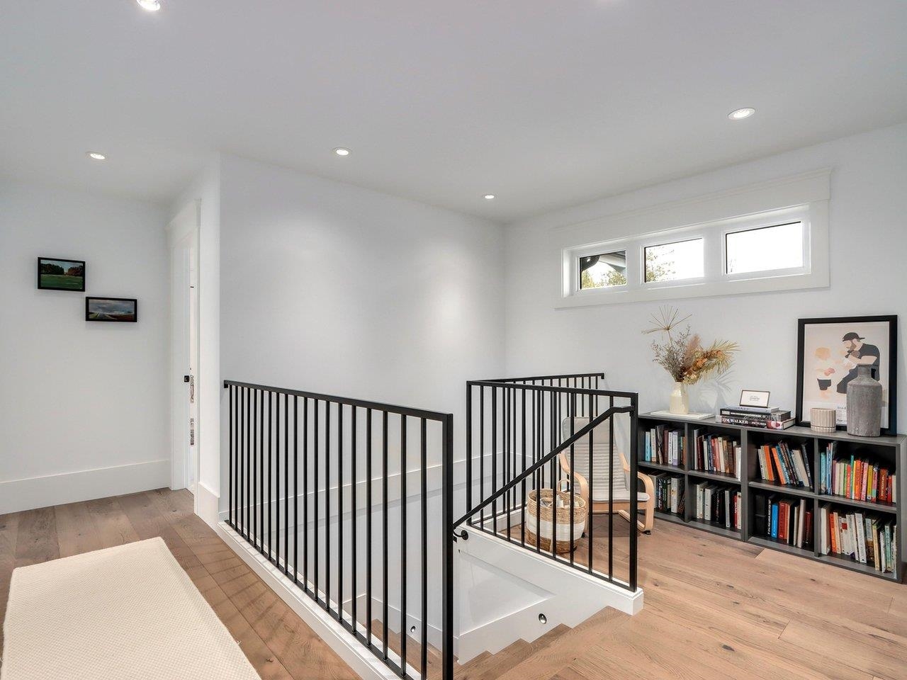 Listing image of 1381 W 22ND STREET