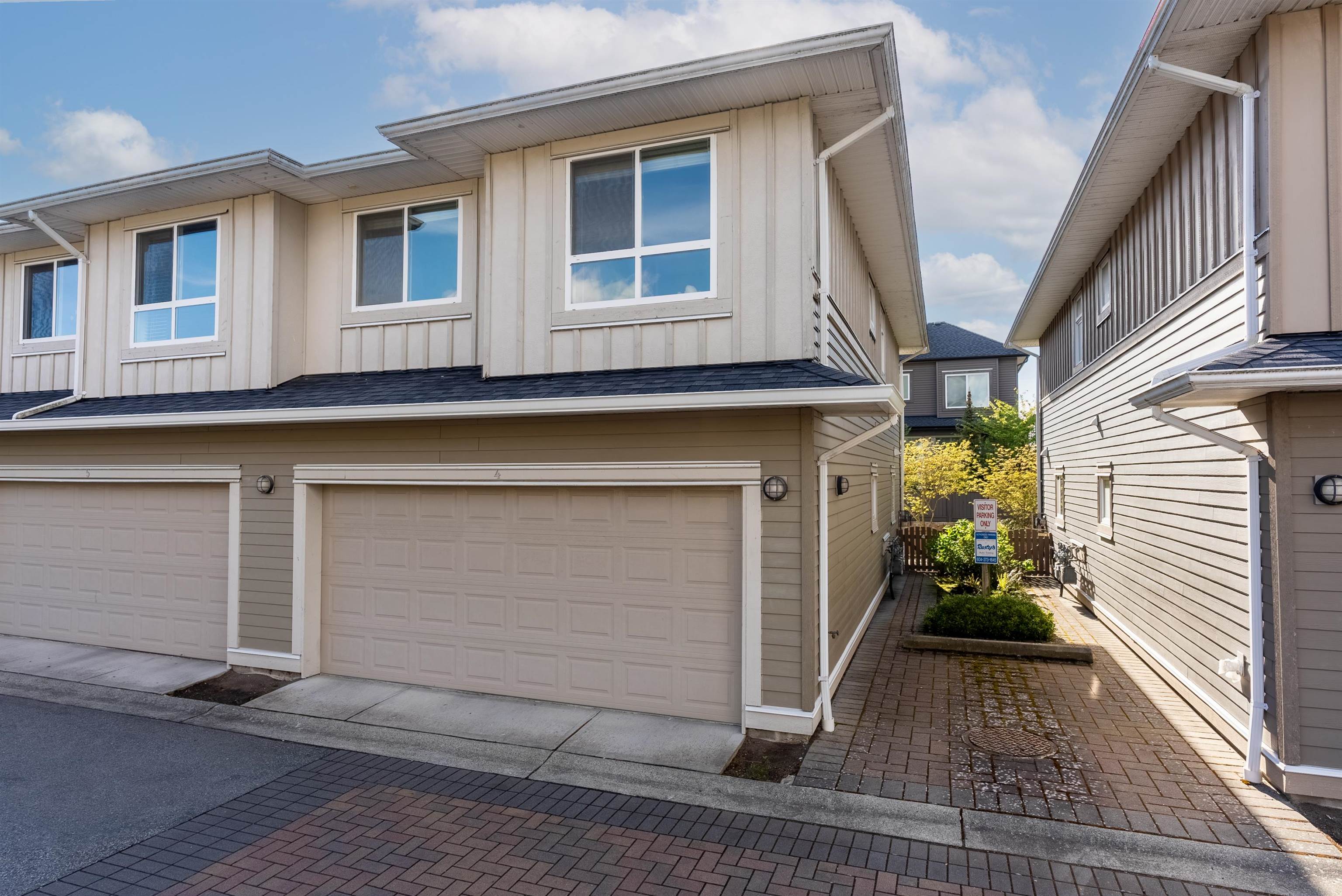 Steveston South Townhouse for sale:  3 bedroom 1,318 sq.ft. (Listed 4000-05-19)